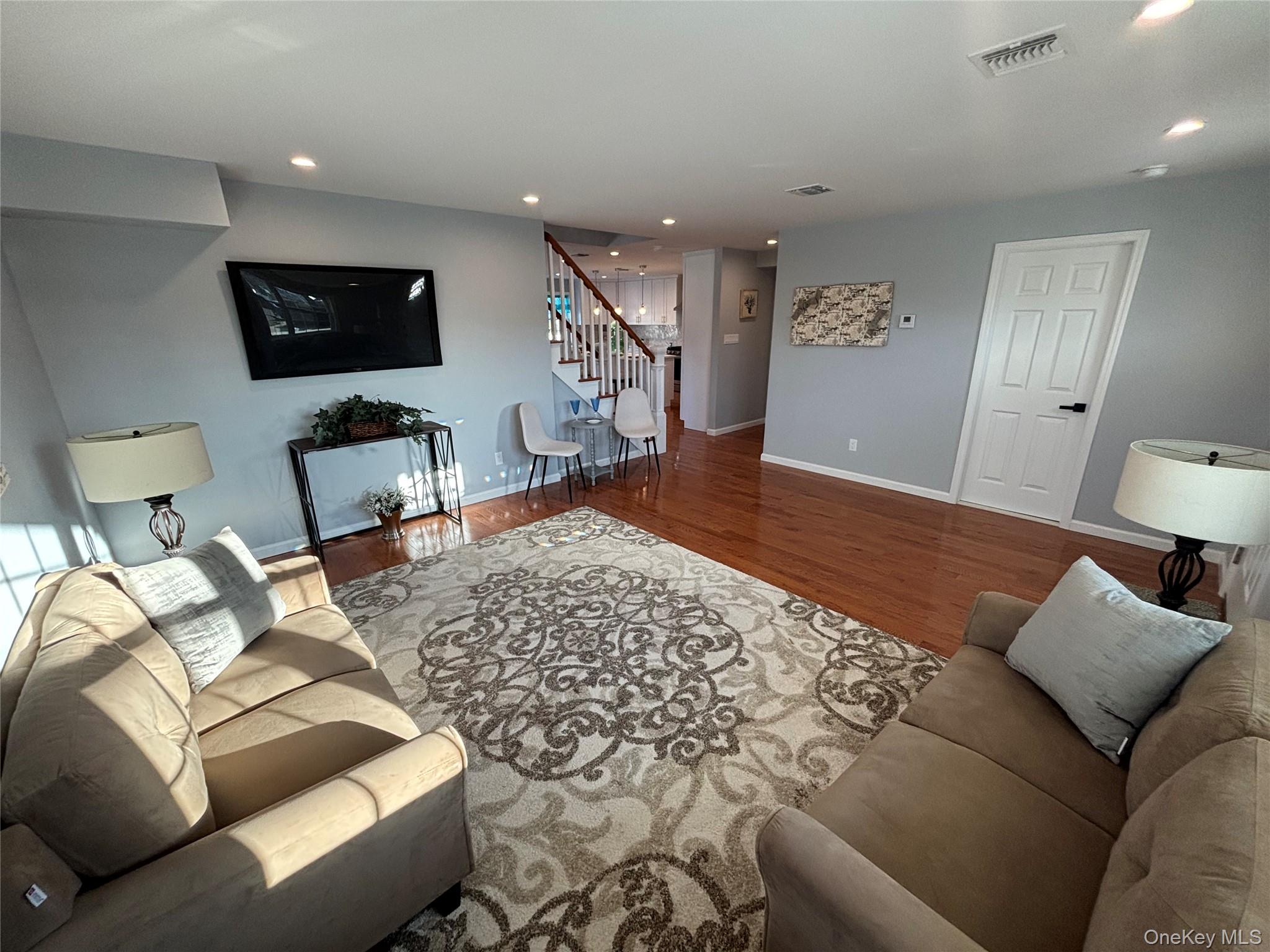 403 S Bayview Avenue – For Sale photo 20