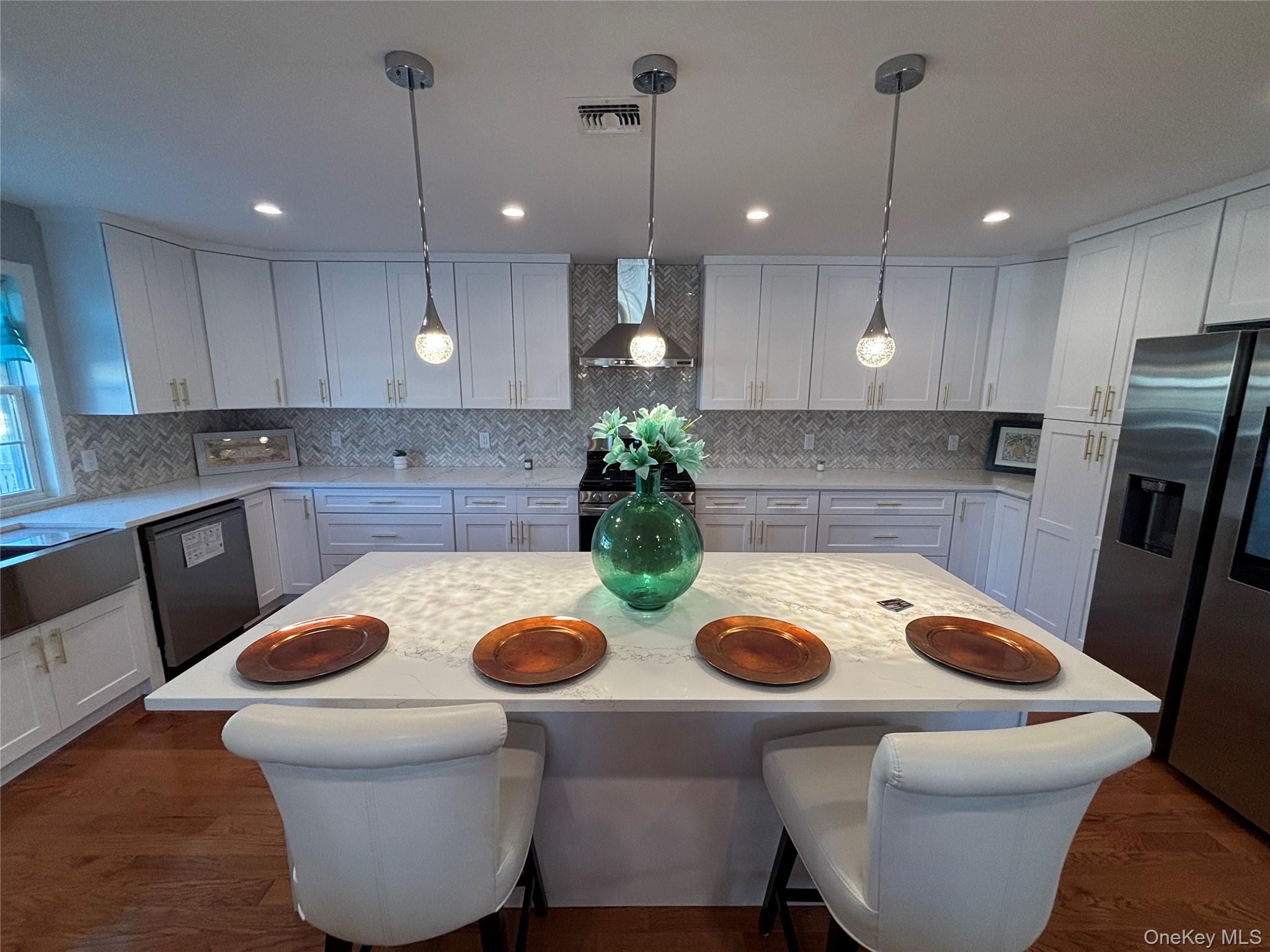 403 S Bayview Avenue – For Sale photo 33