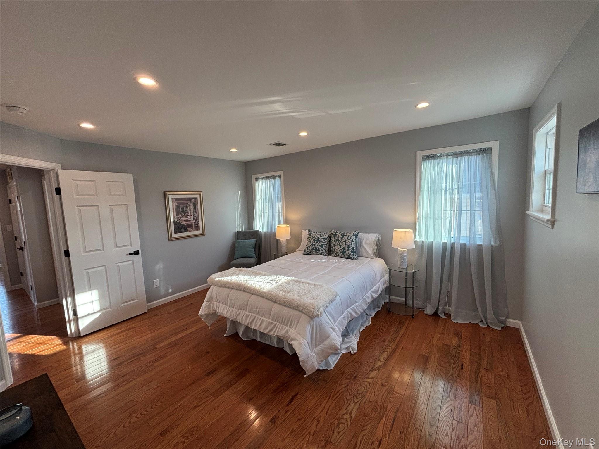 403 S Bayview Avenue – For Sale photo 12