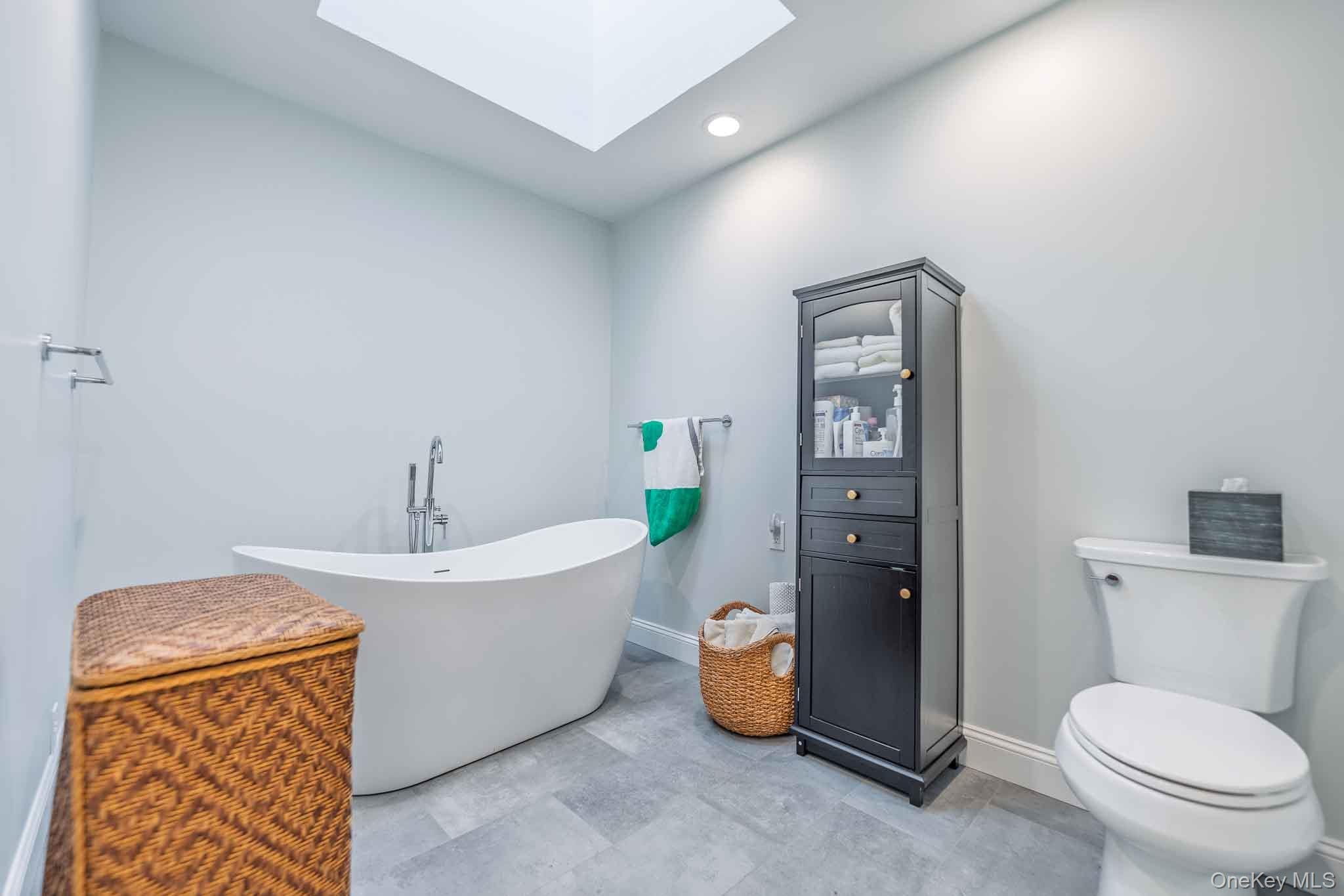 16 Pine Street – For Rent photo 19