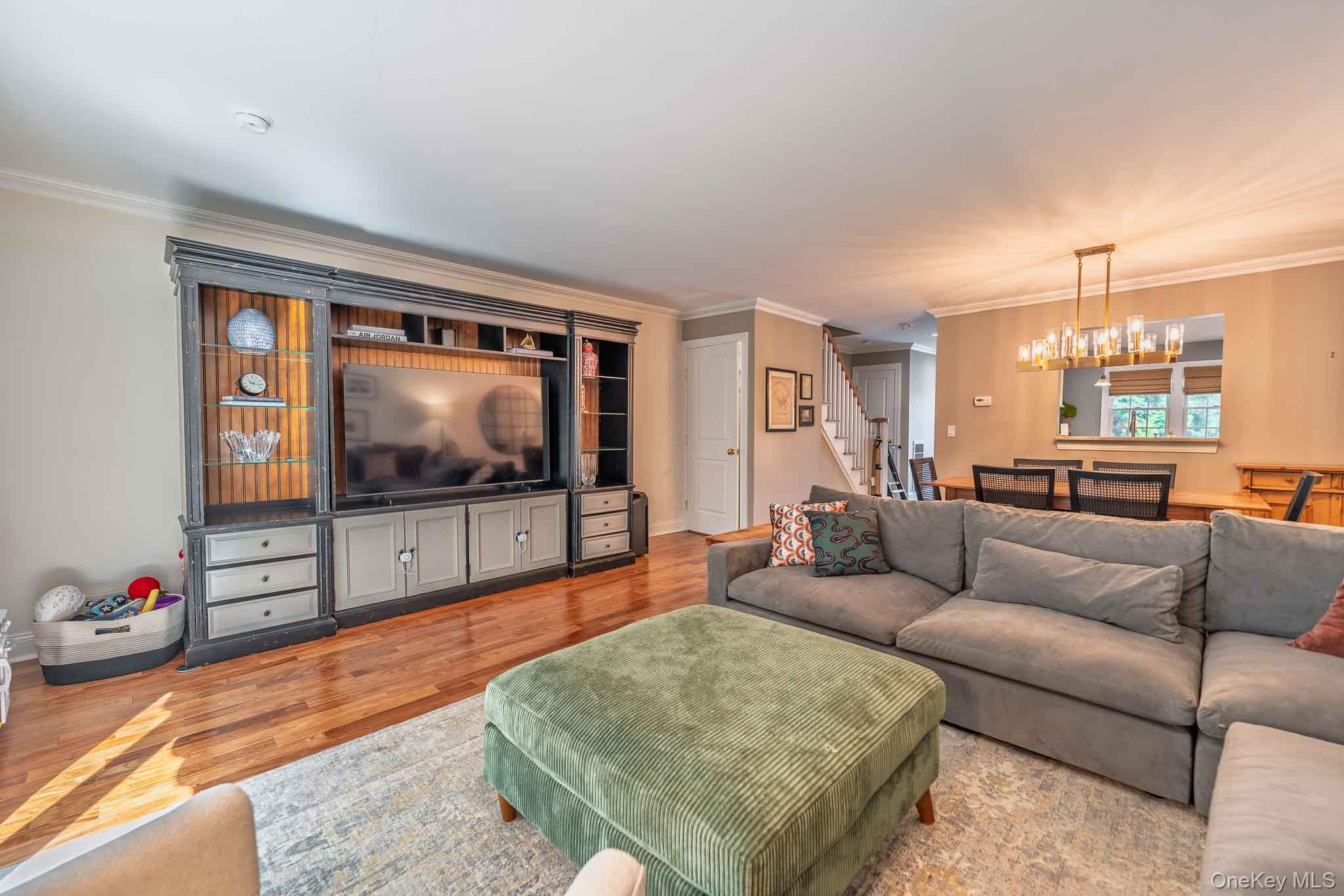 16 Pine Street – For Rent