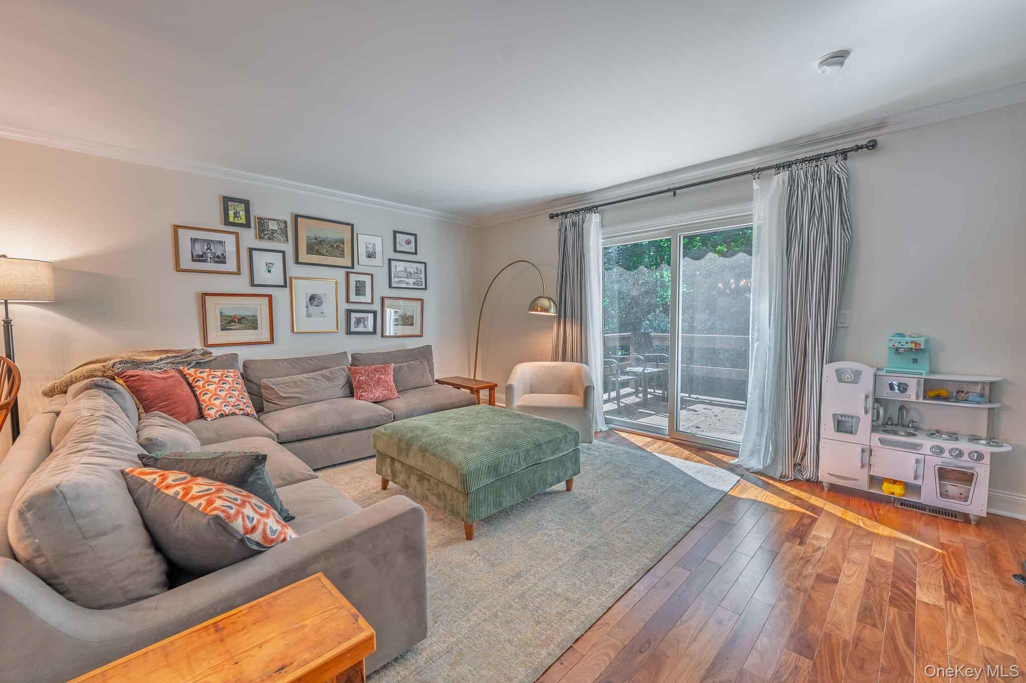16 Pine Street – For Rent photo 6