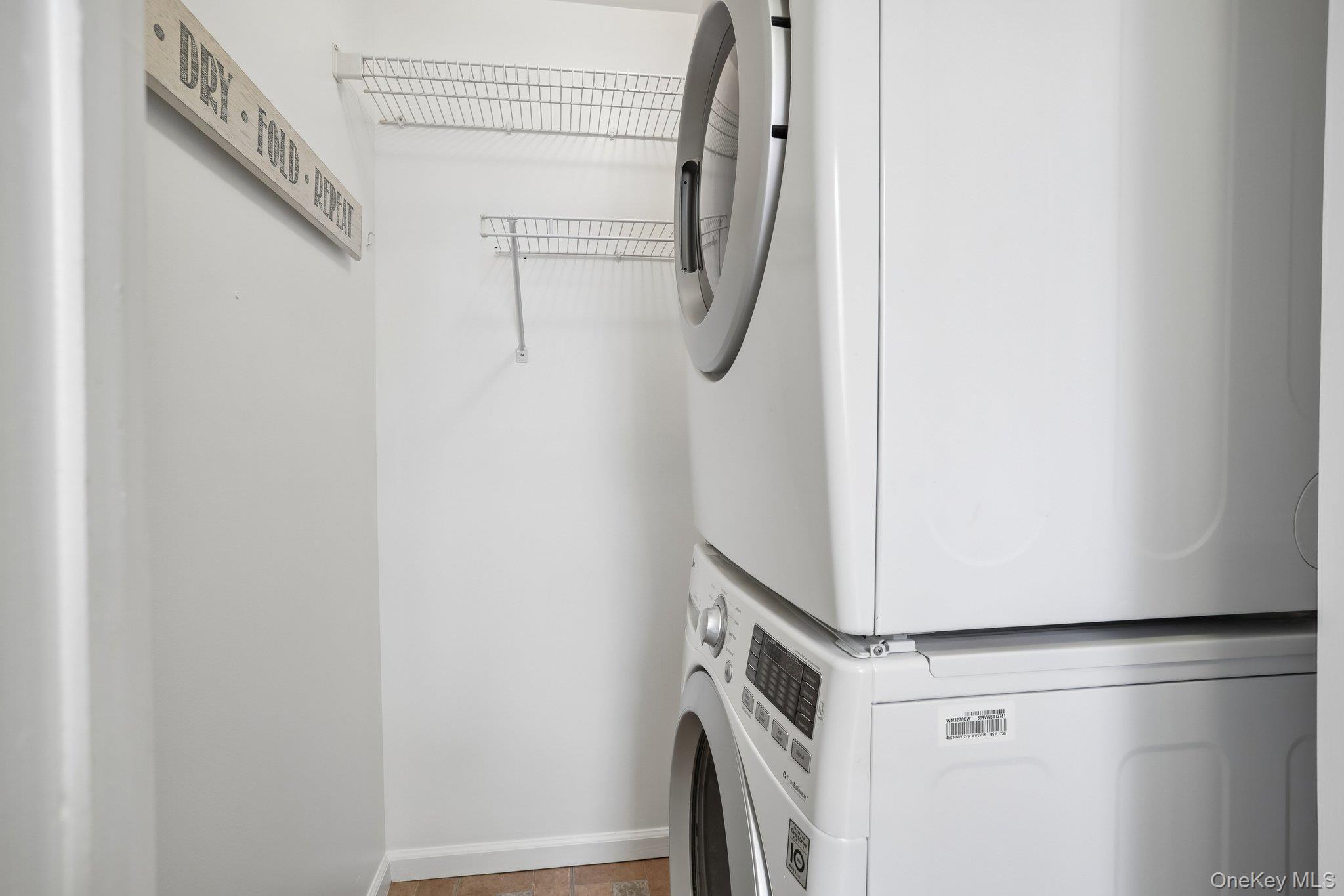 500 Pondside Drive, Unit 4L photo 10