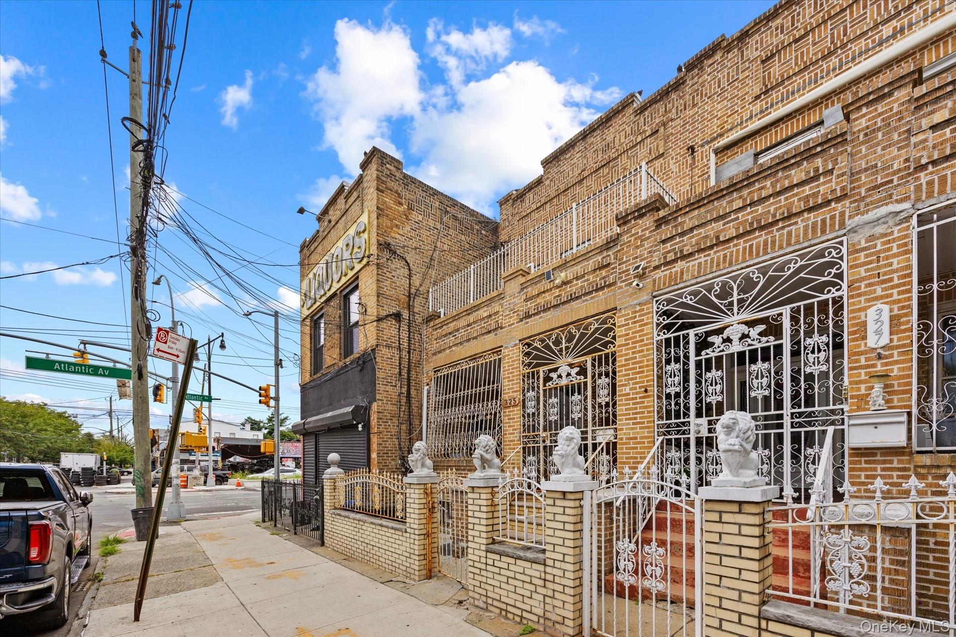 325 Autumn Avenue, Unit 1 photo 13