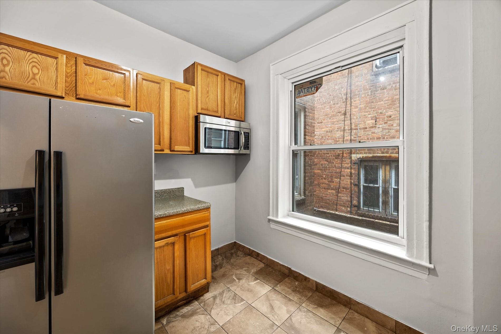325 Autumn Avenue, Unit 1 photo 7