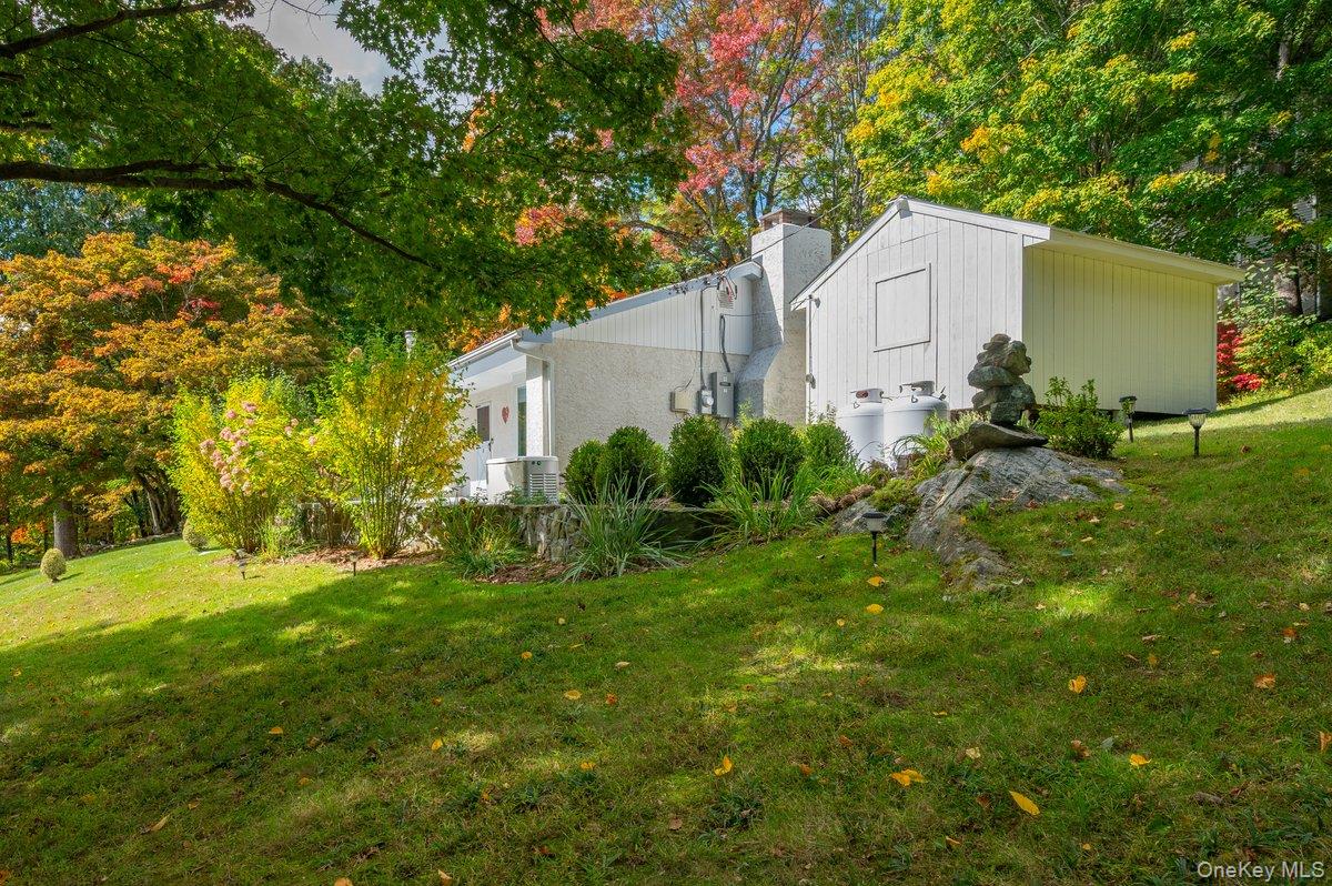 18 Blueberry Hill Road – For Sale photo 3
