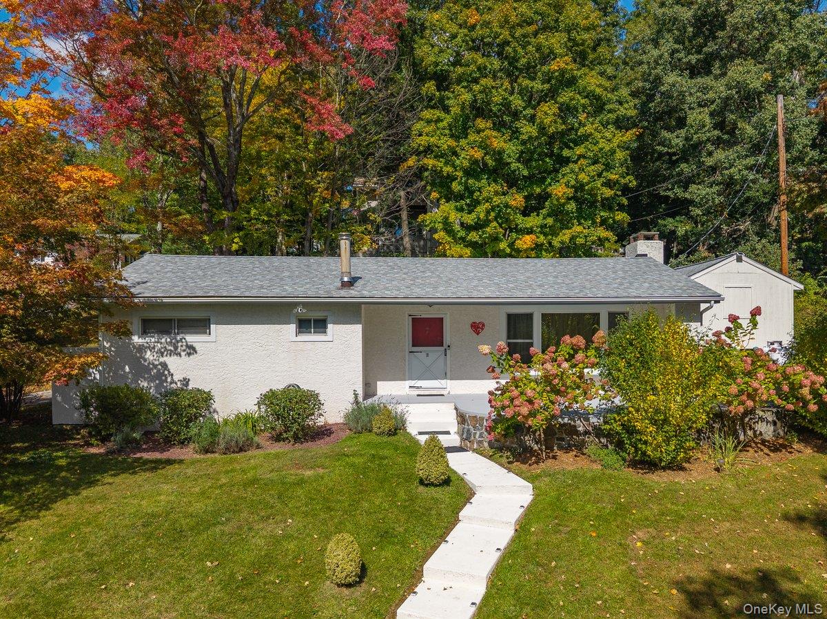 18 Blueberry Hill Road – For Sale photo 2