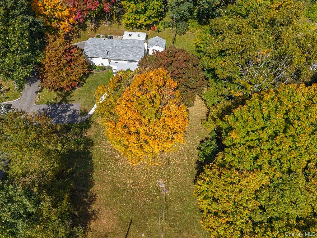 18 Blueberry Hill Road – For Sale photo 4