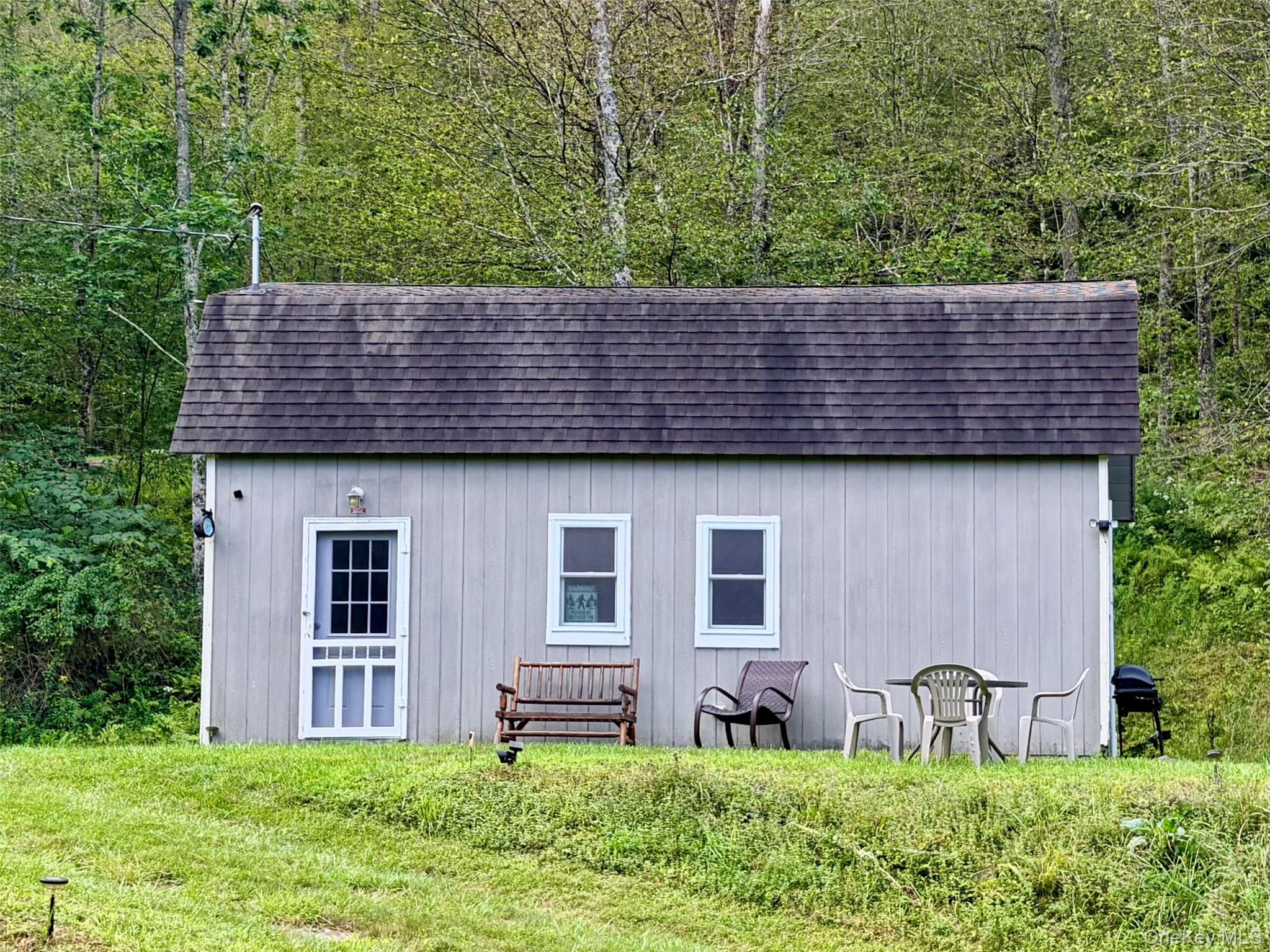 494 Doyle Road – For Sale photo 2