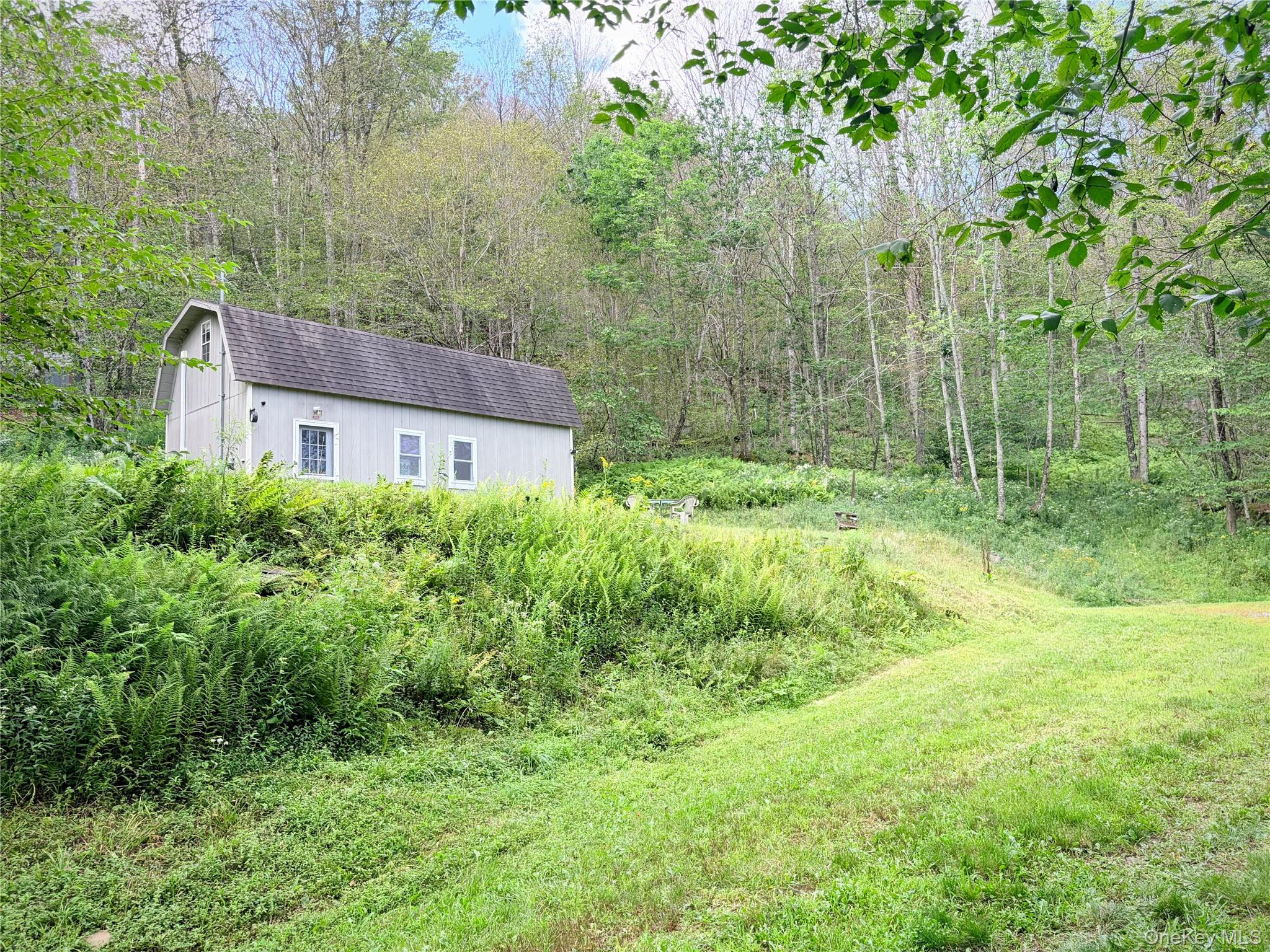 494 Doyle Road – For Sale