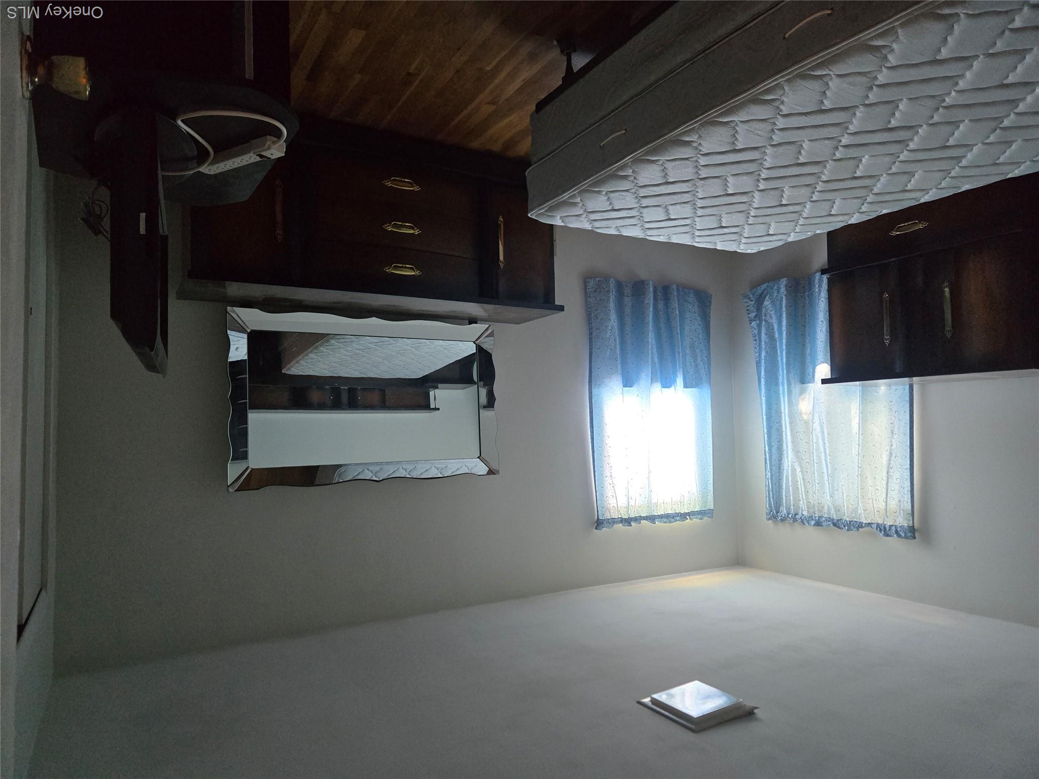 769 Iris Place – For Sale photo 8