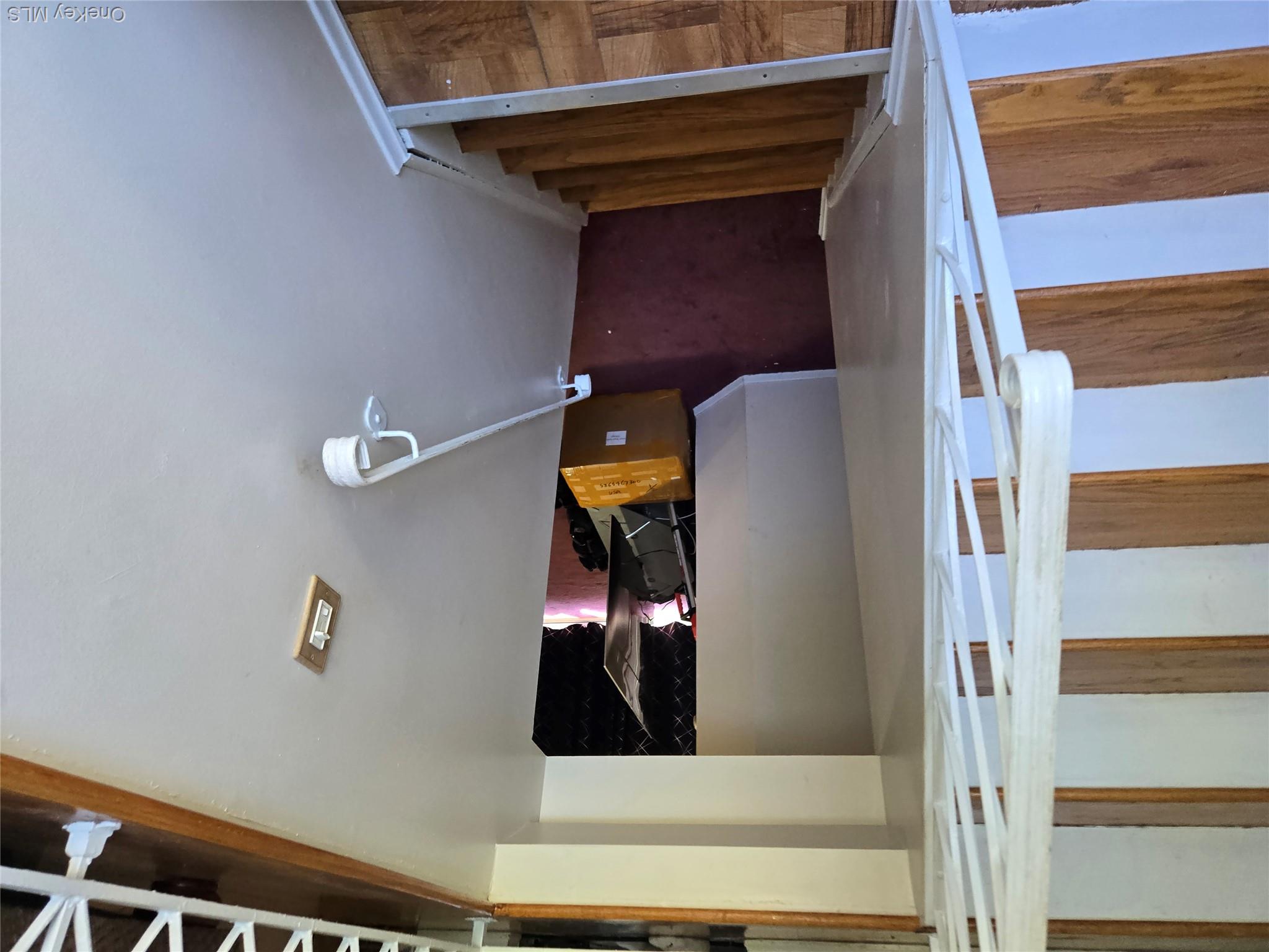 769 Iris Place – For Sale photo 9