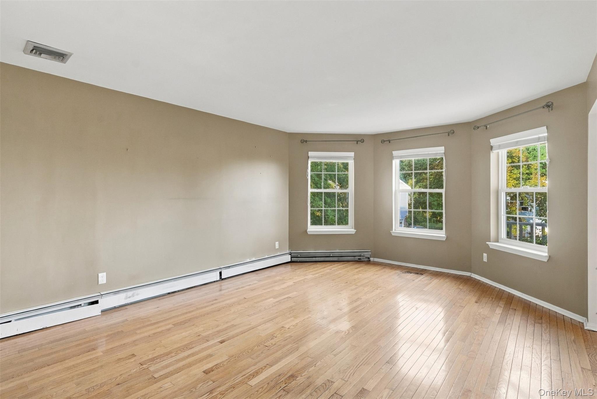 16 Cambridge Circle – For Sale photo 11