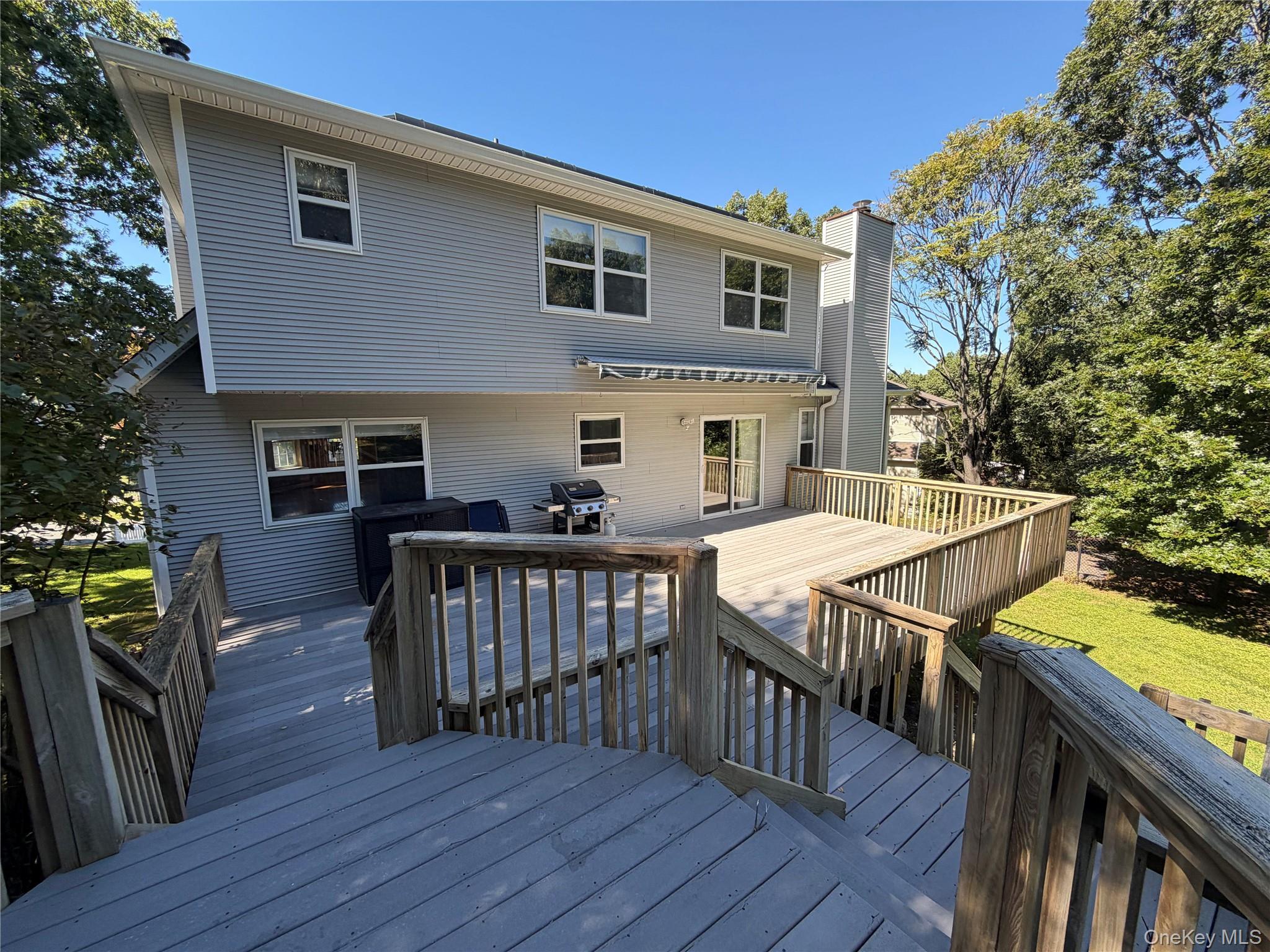 16 Cambridge Circle – For Sale photo 3