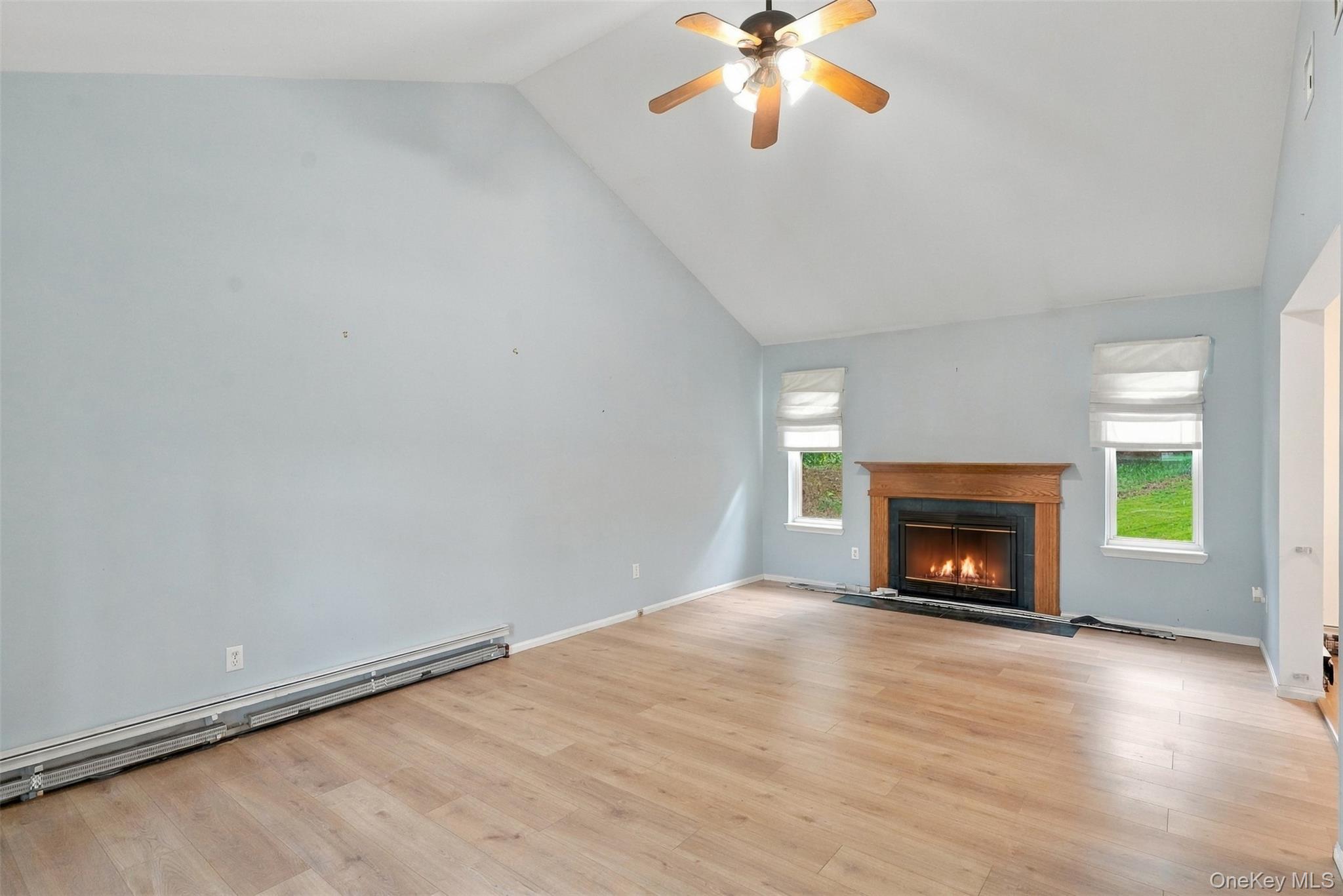 16 Cambridge Circle – For Sale photo 4