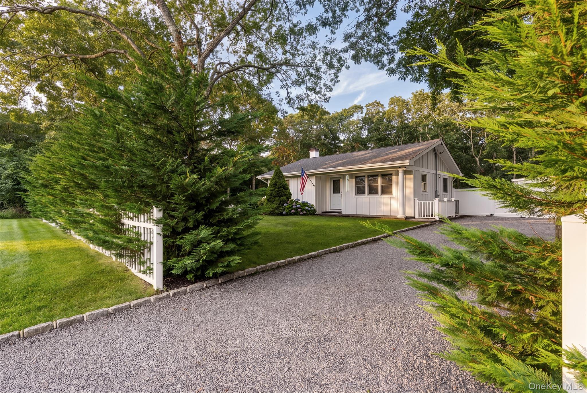 81 S Country Road – For Sale