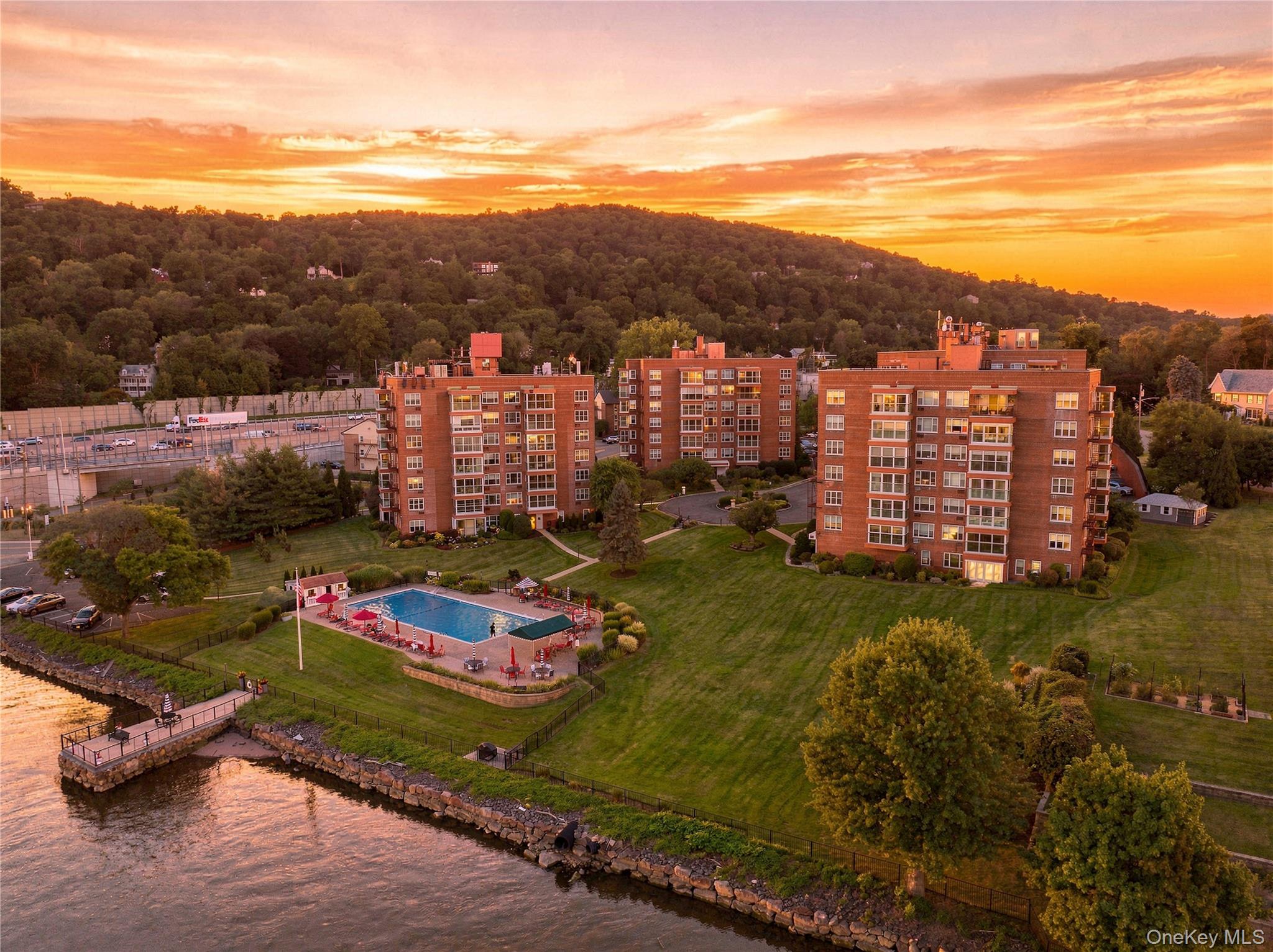 1 Salisbury Point, Unit 4D