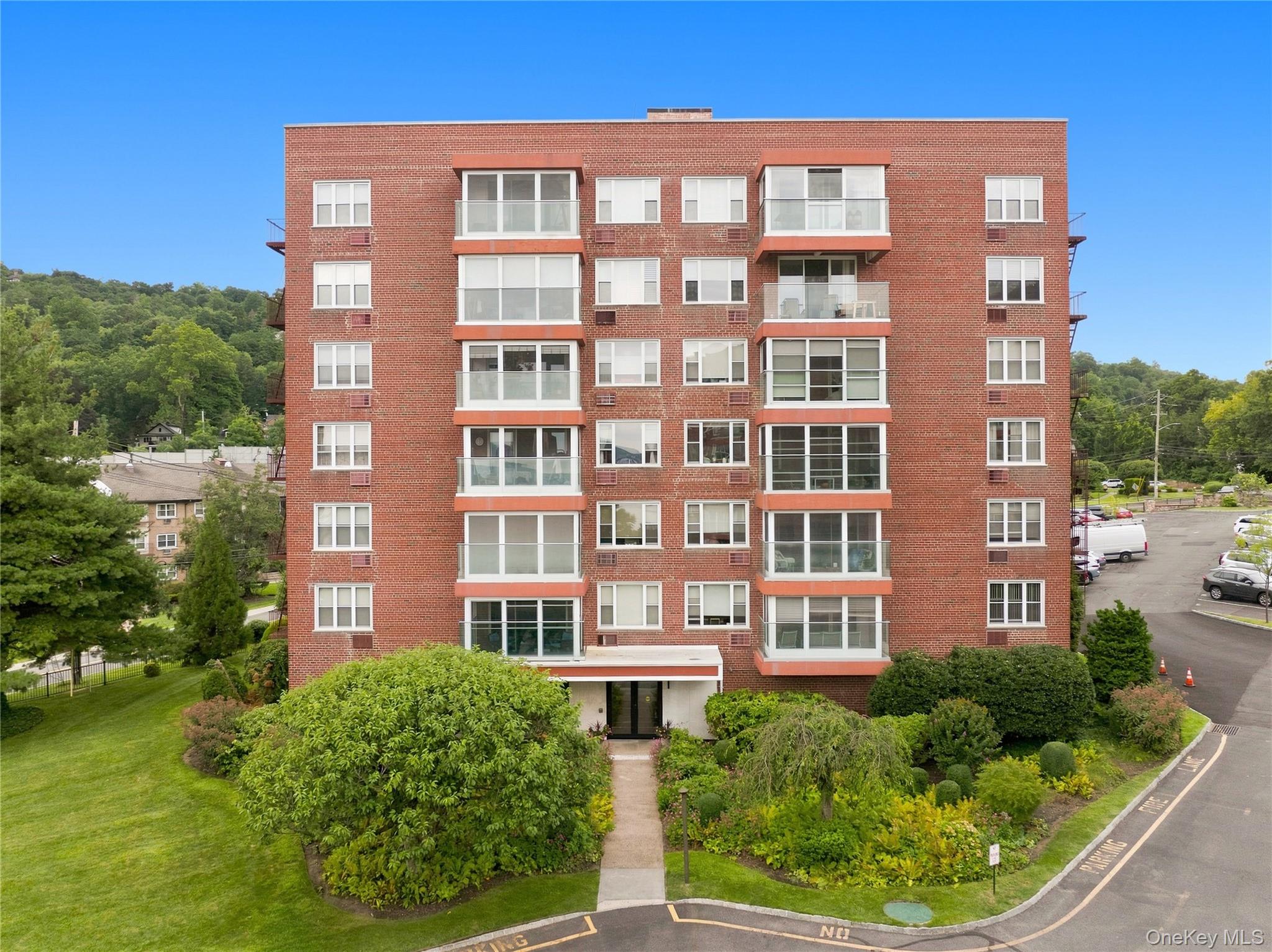 1 Salisbury Point, Unit 4D photo 13
