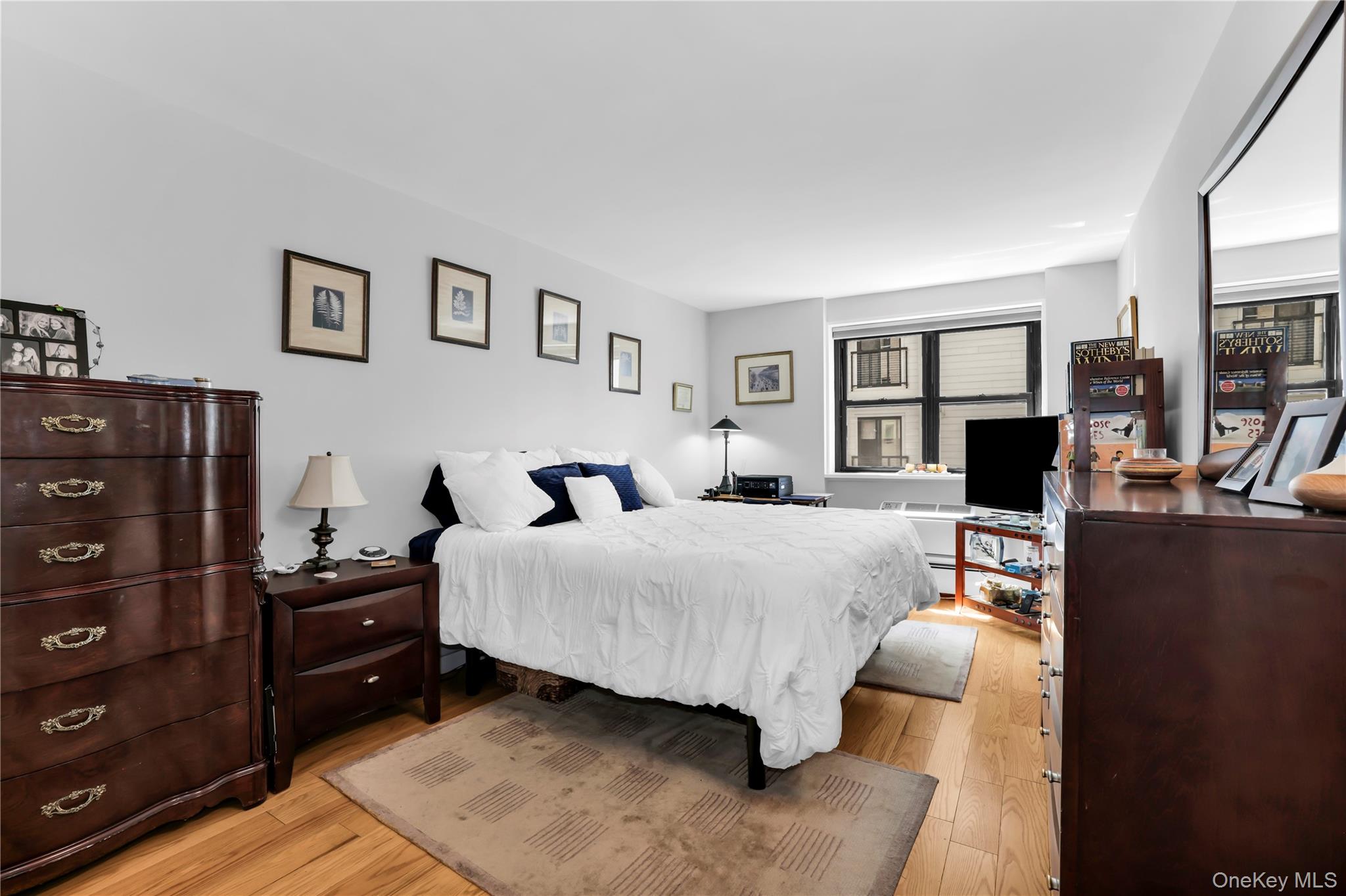 1085 Warburton Avenue, Unit 210 photo 32