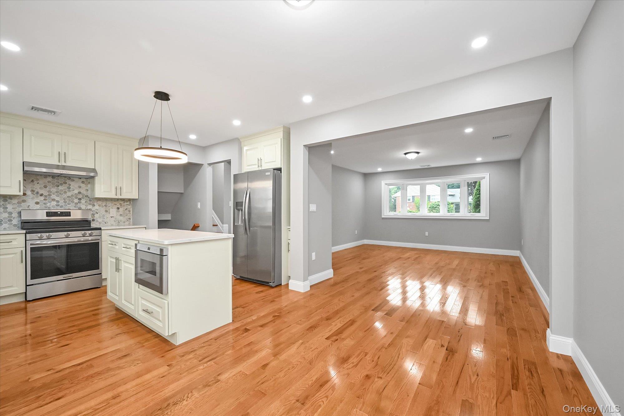 226 Vincent Drive – For Sale photo 6