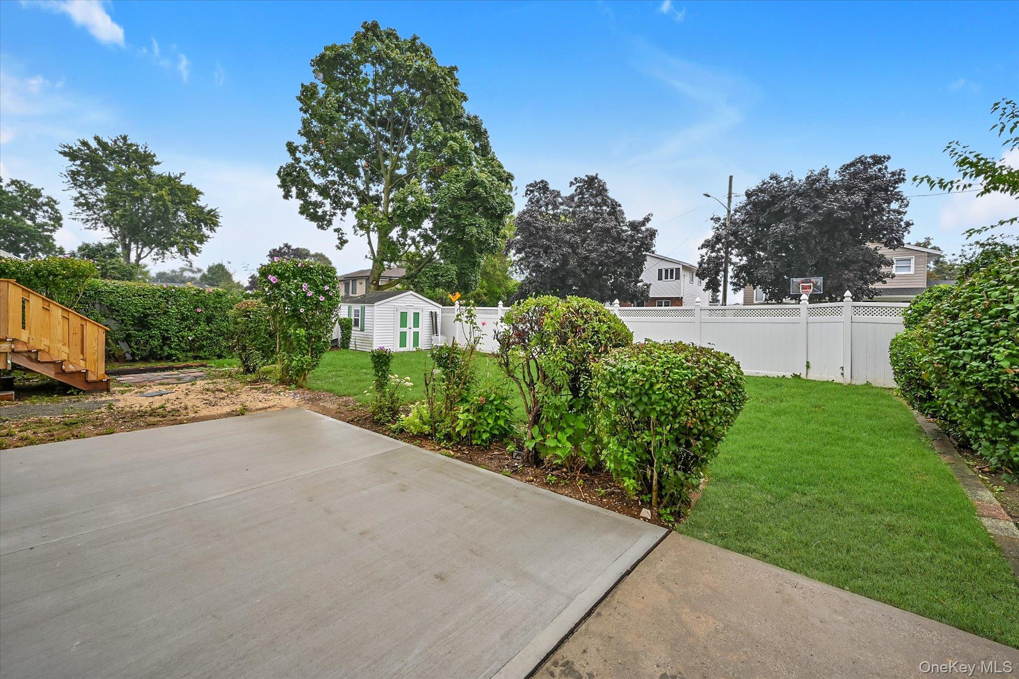 226 Vincent Drive – For Sale photo 23