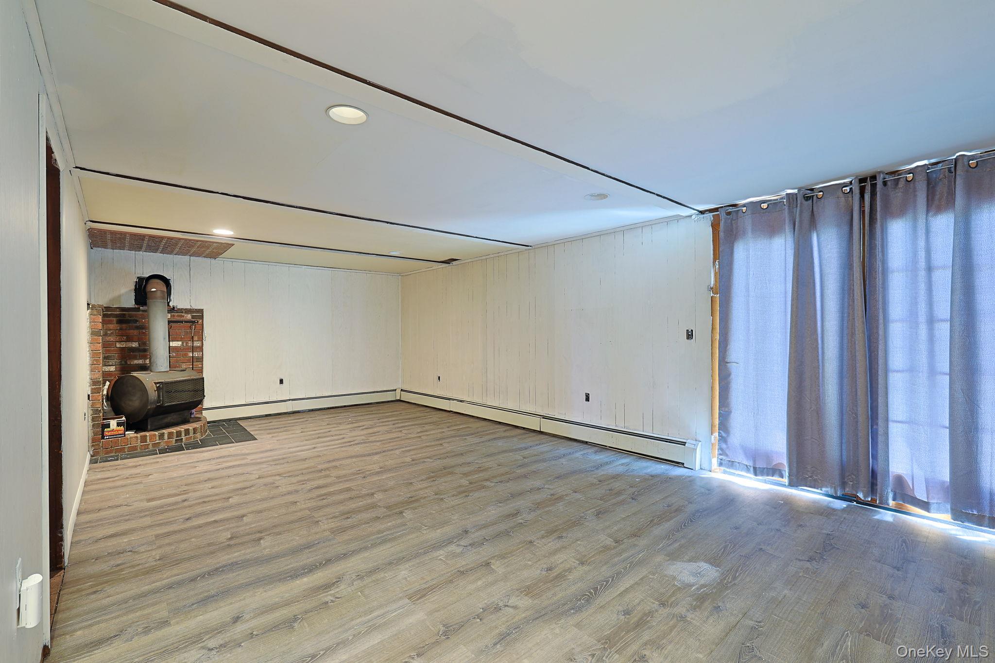 8 Pine Street – For Sale photo 23