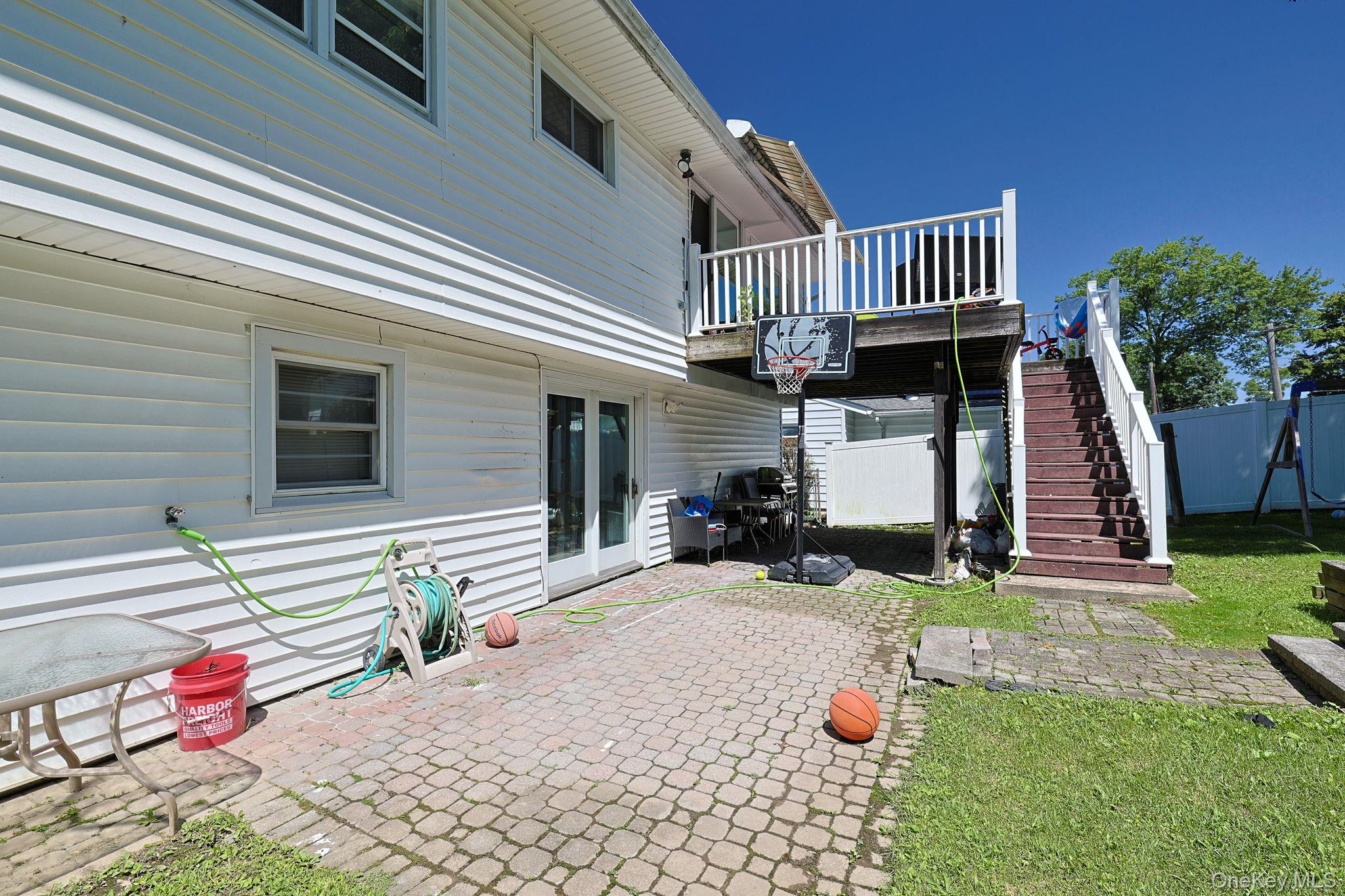 8 Pine Street – For Sale photo 28