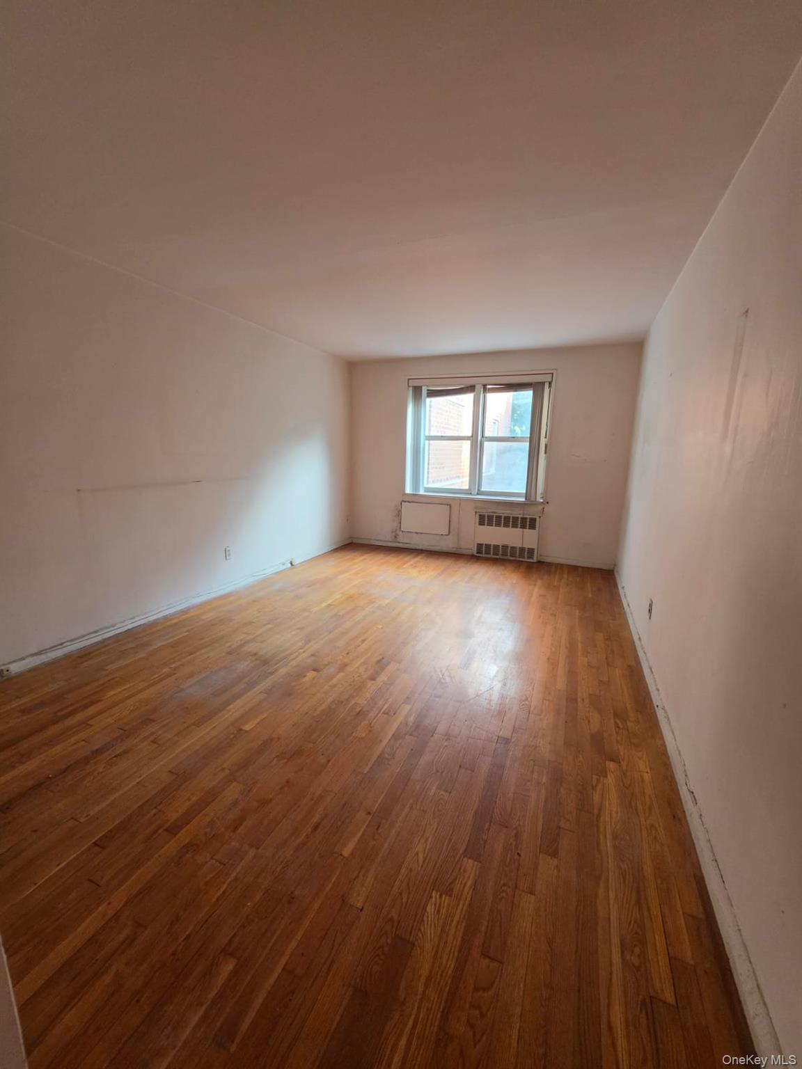 679 W 239th, Unit 3E photo 4