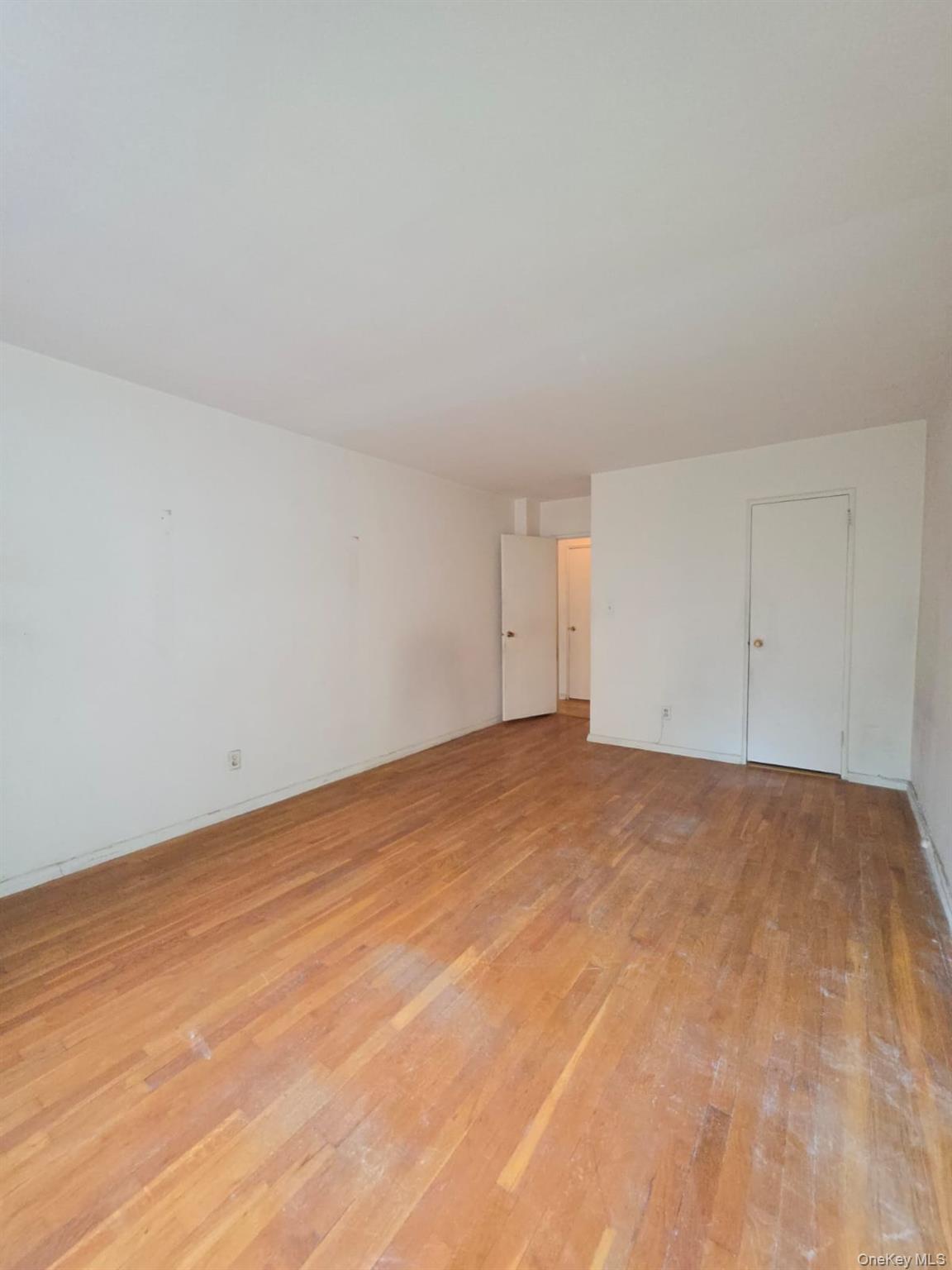 679 W 239th, Unit 3E photo 5