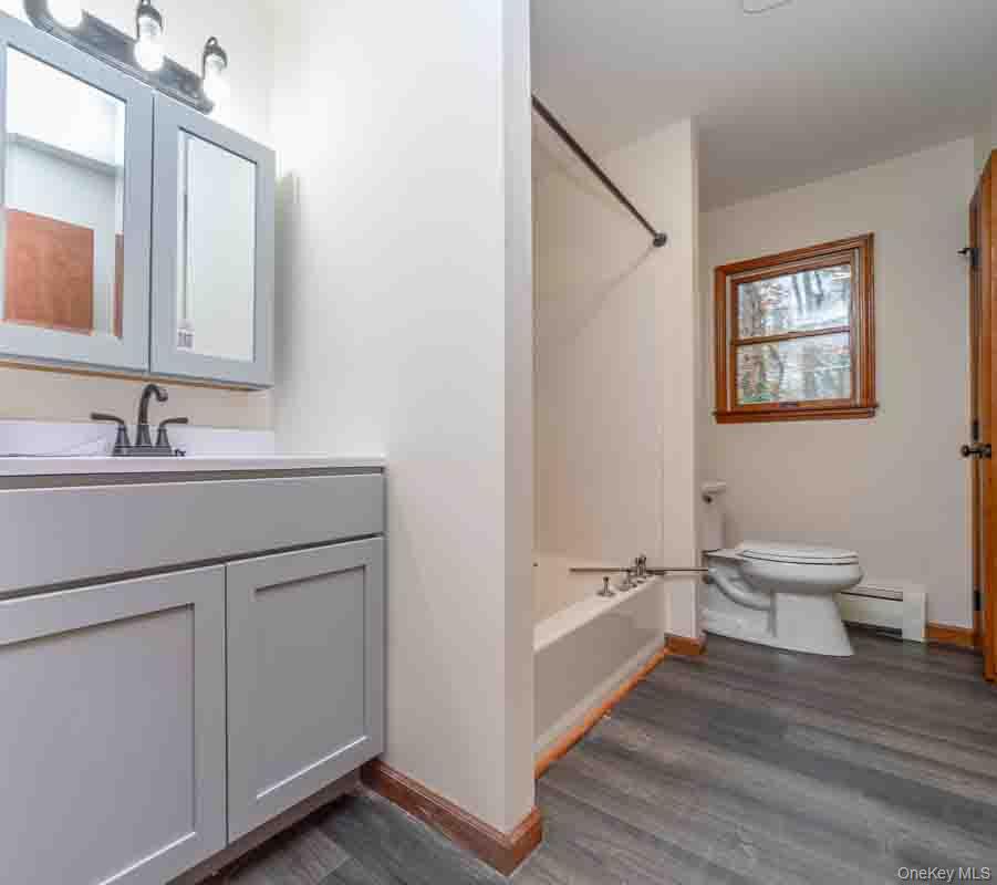 132 Red Top Road – For Rent photo 13