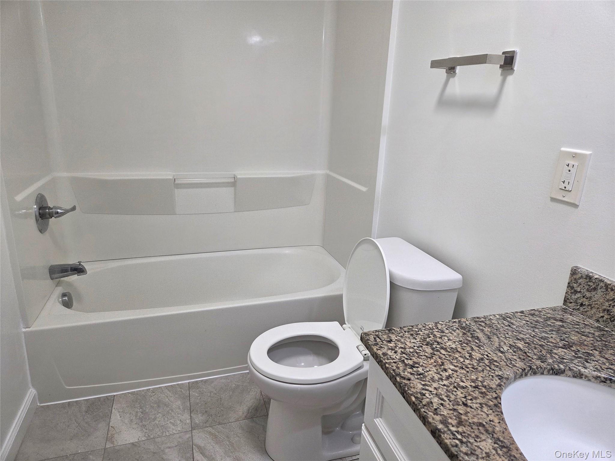 12 Pavilion Road, Unit 5 photo 5