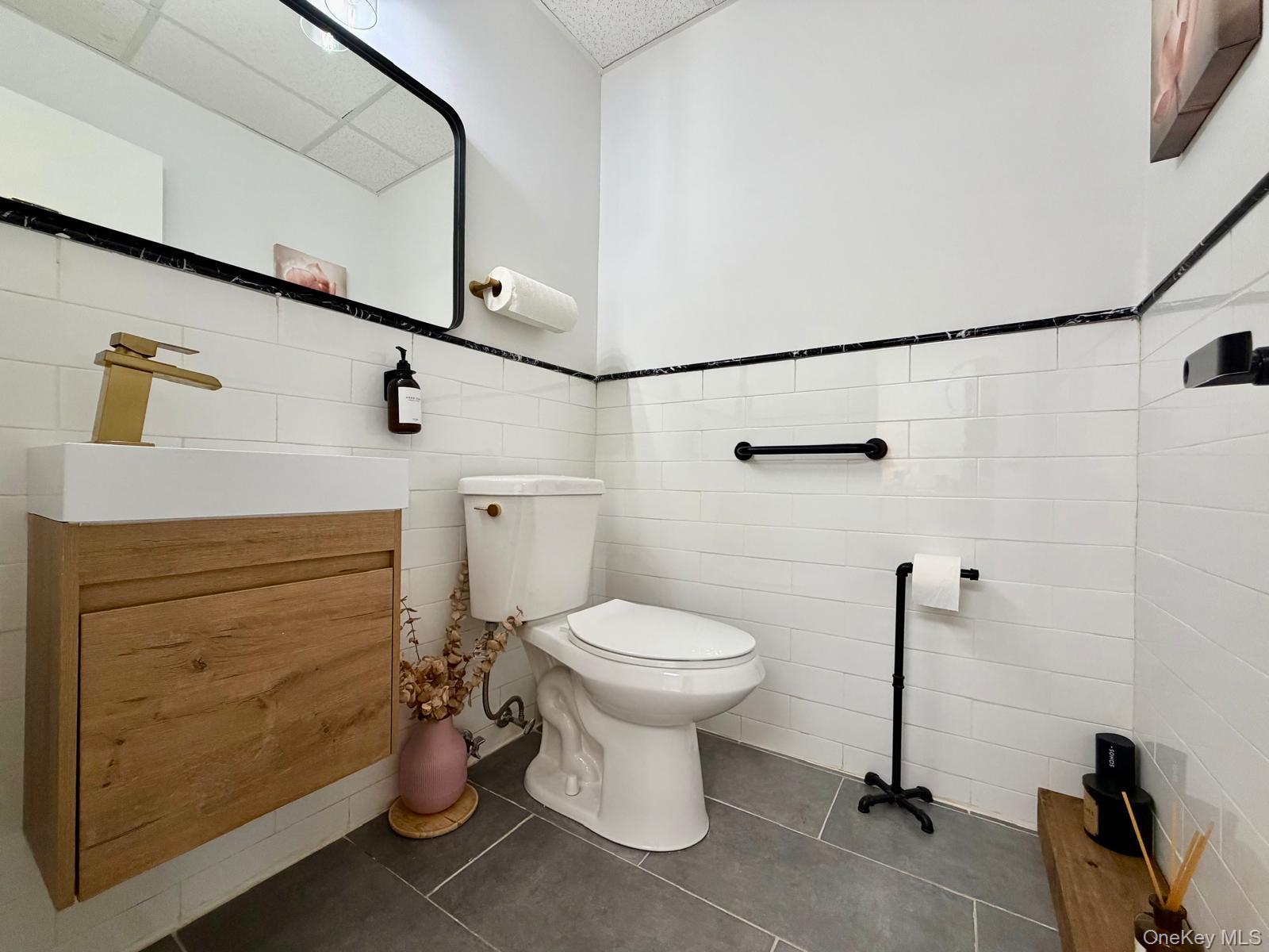 37 Congers Road – For Rent photo 11