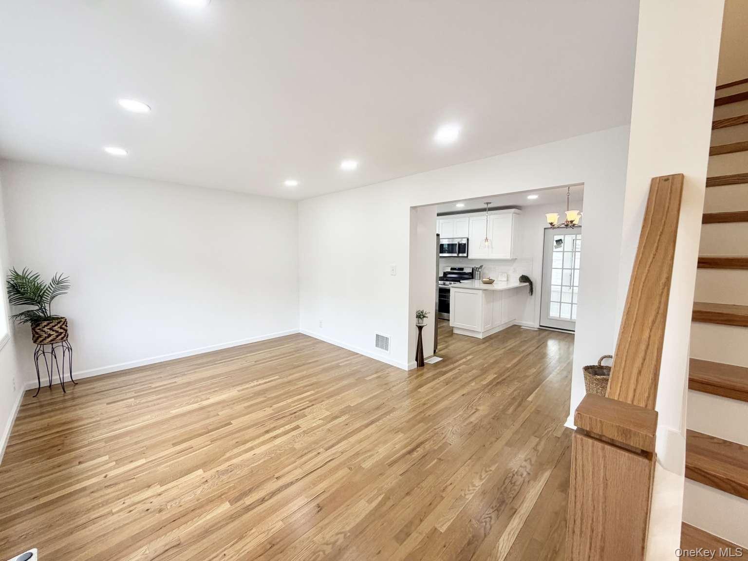 20 Iris Avenue – For Sale photo 8