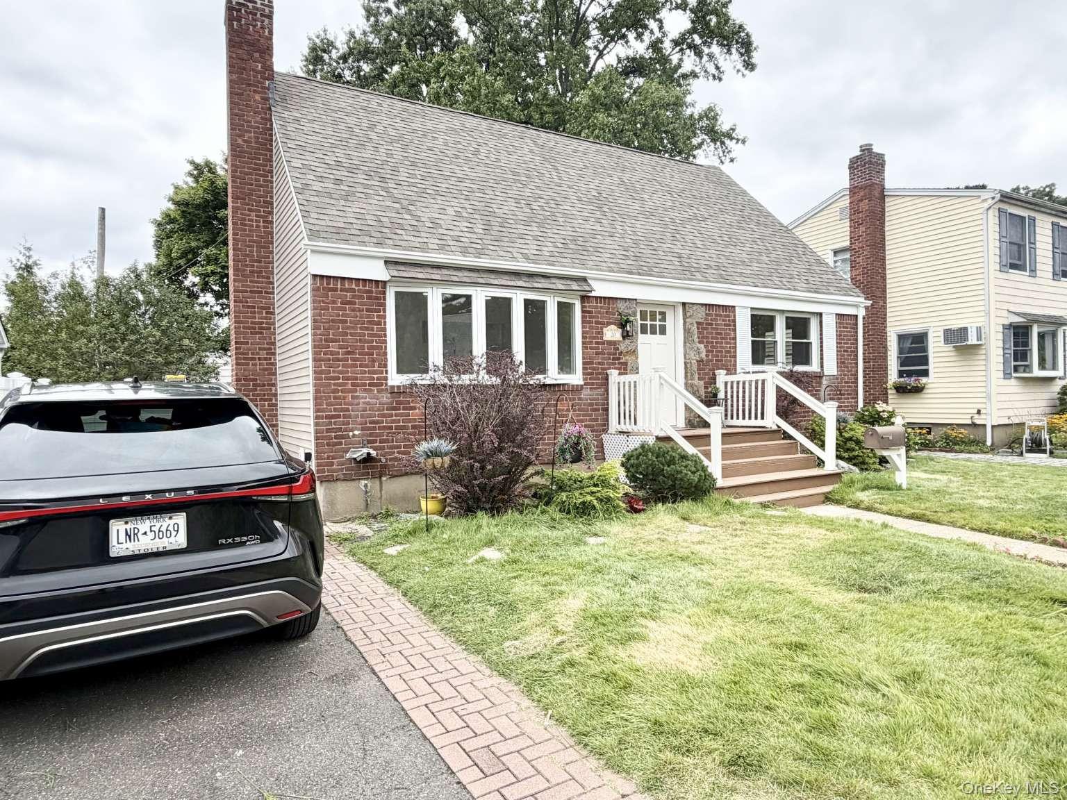 20 Iris Avenue – For Sale photo 2
