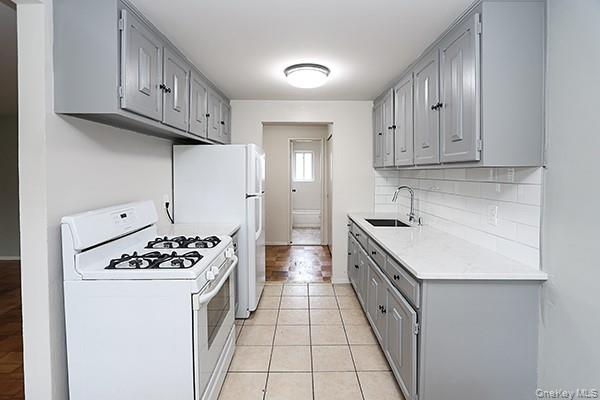 178 Jervis Avenue, Unit 178 photo 16