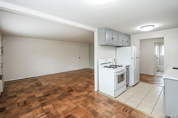 178 Jervis Avenue, Unit 178 photo 18