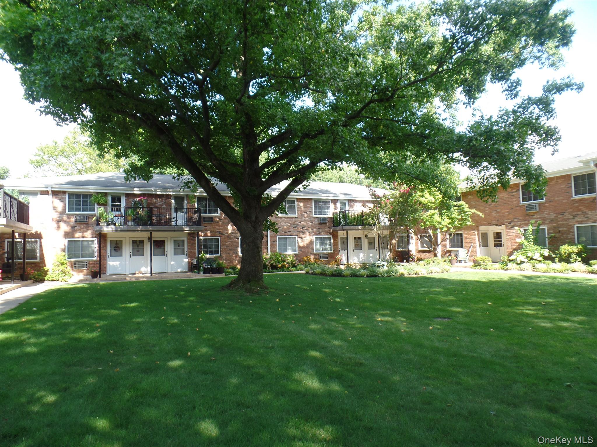 178 Jervis Avenue, Unit 178 photo 29