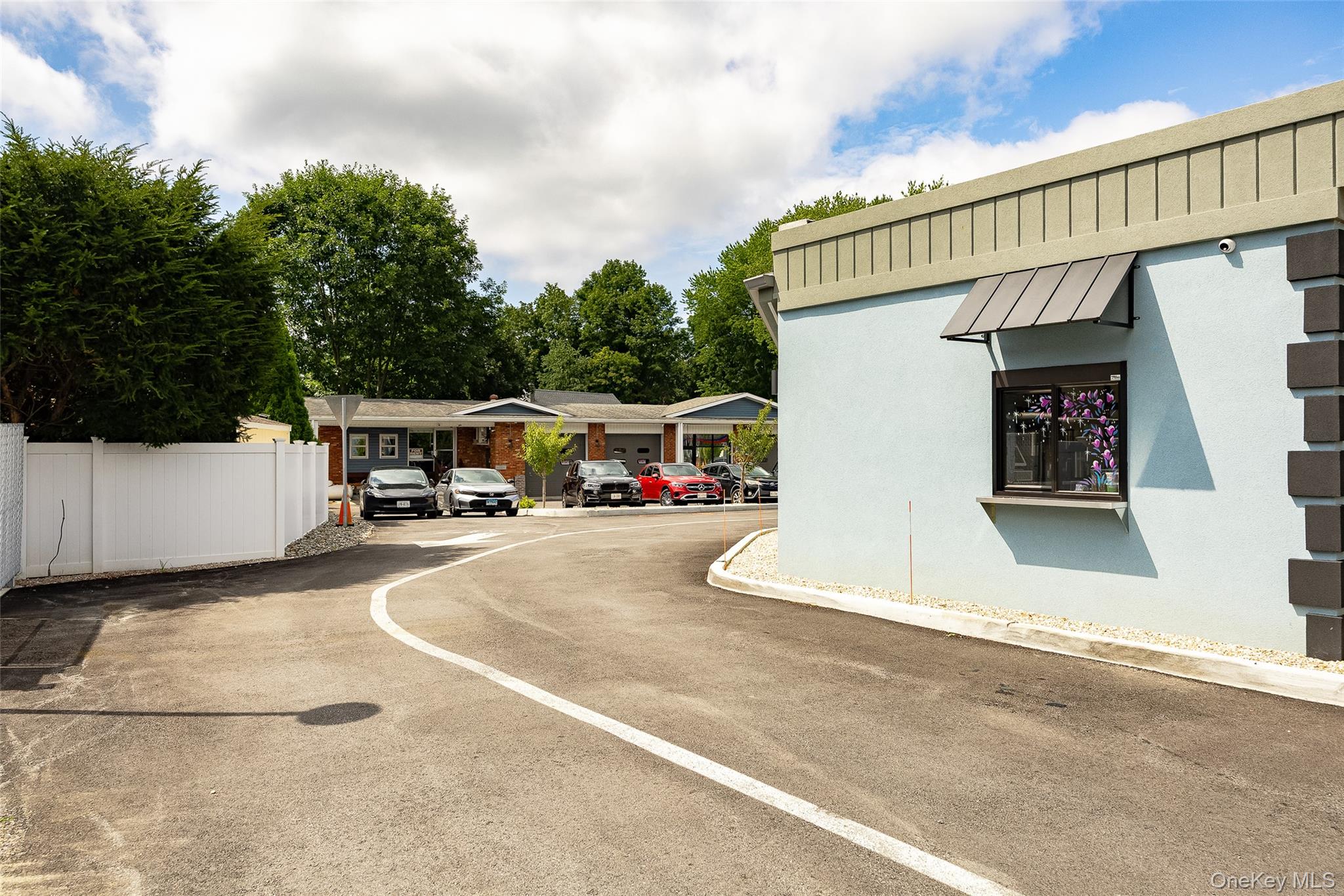 815-817 Violet Avenue – For Sale photo 5