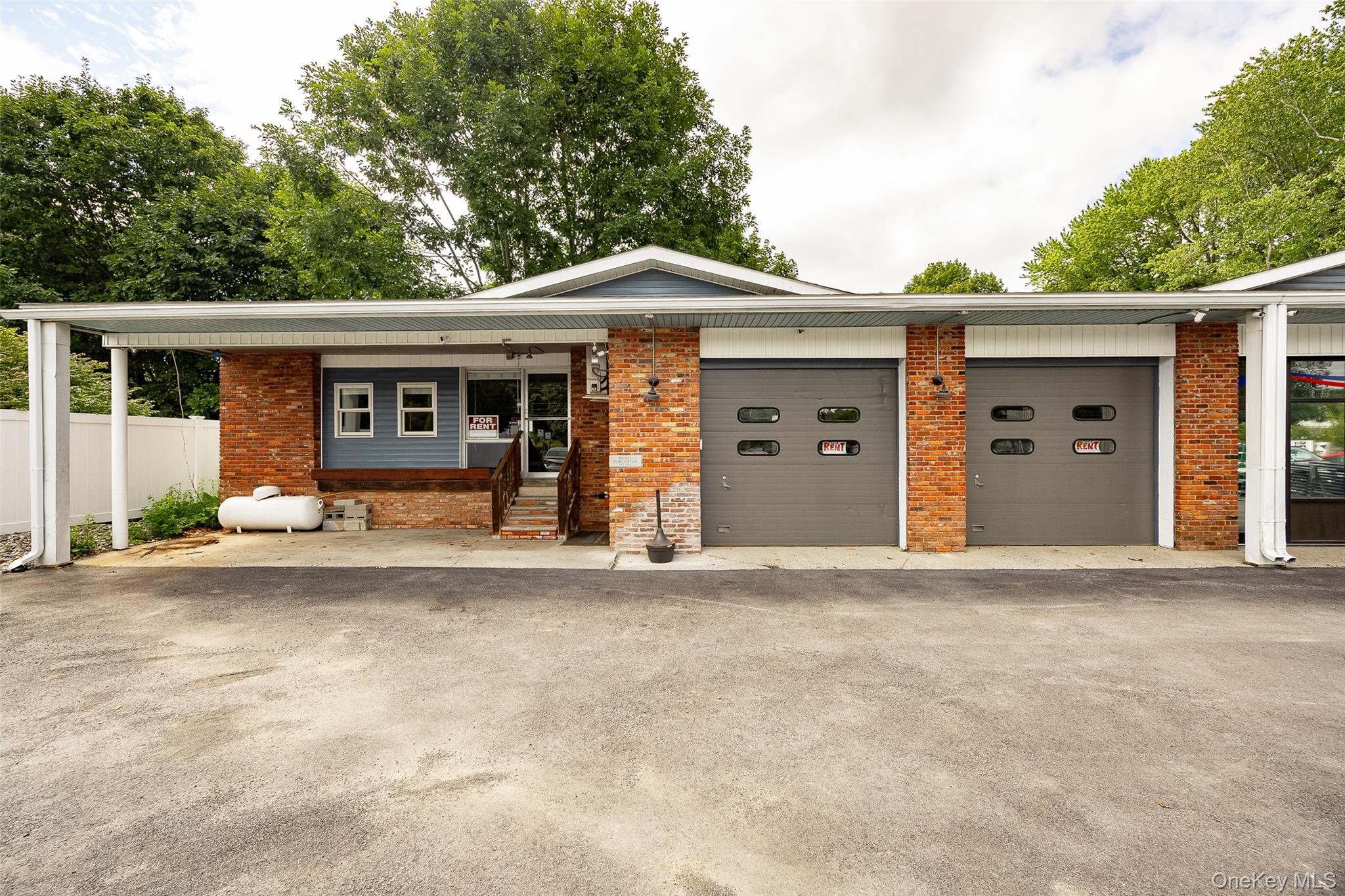 815-817 Violet Avenue – For Sale photo 13