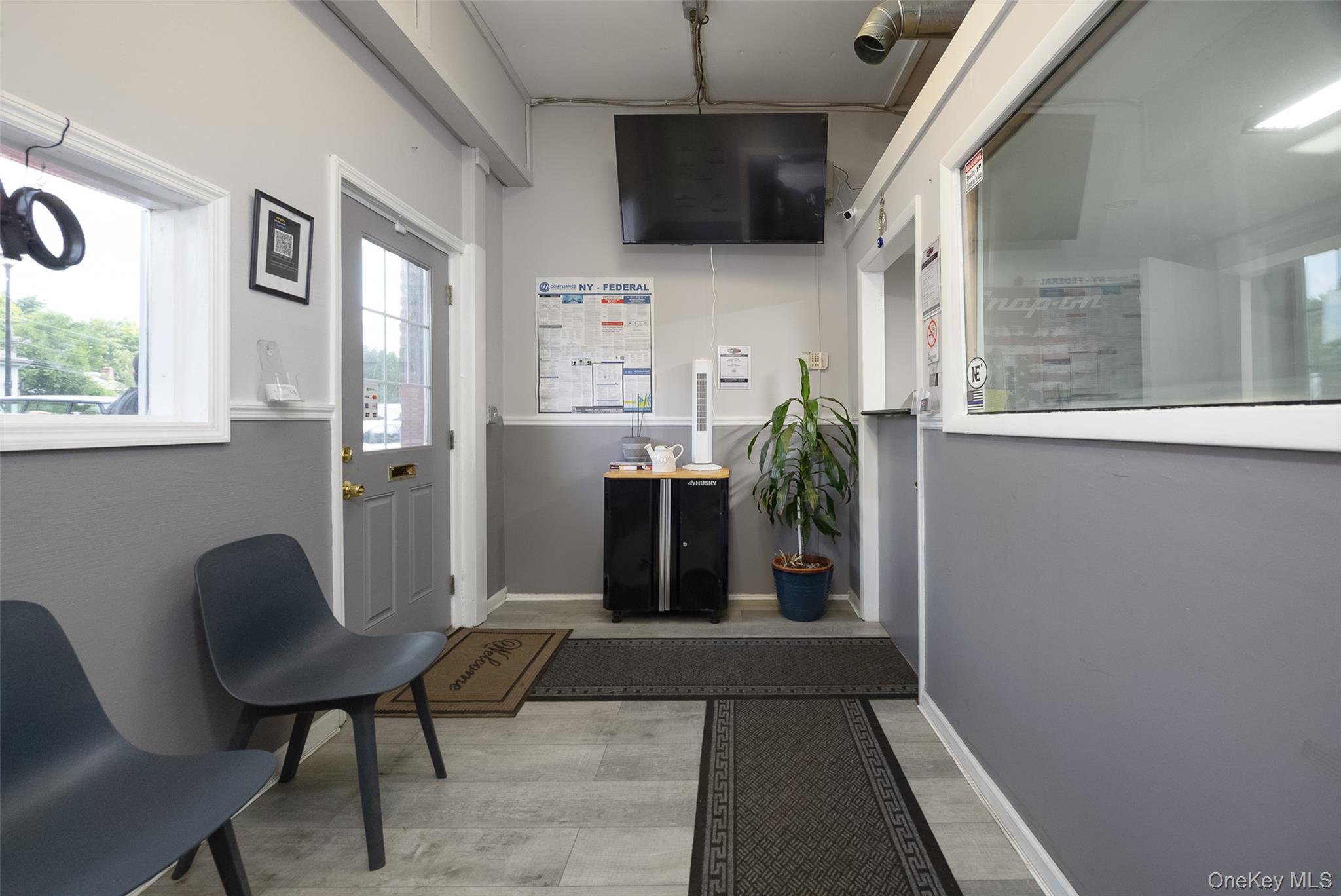 815-817 Violet Avenue – For Sale photo 28