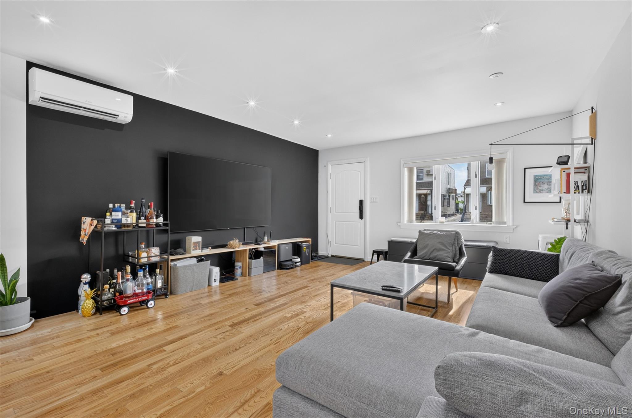 32-33 202nd Street – For Sale photo 4