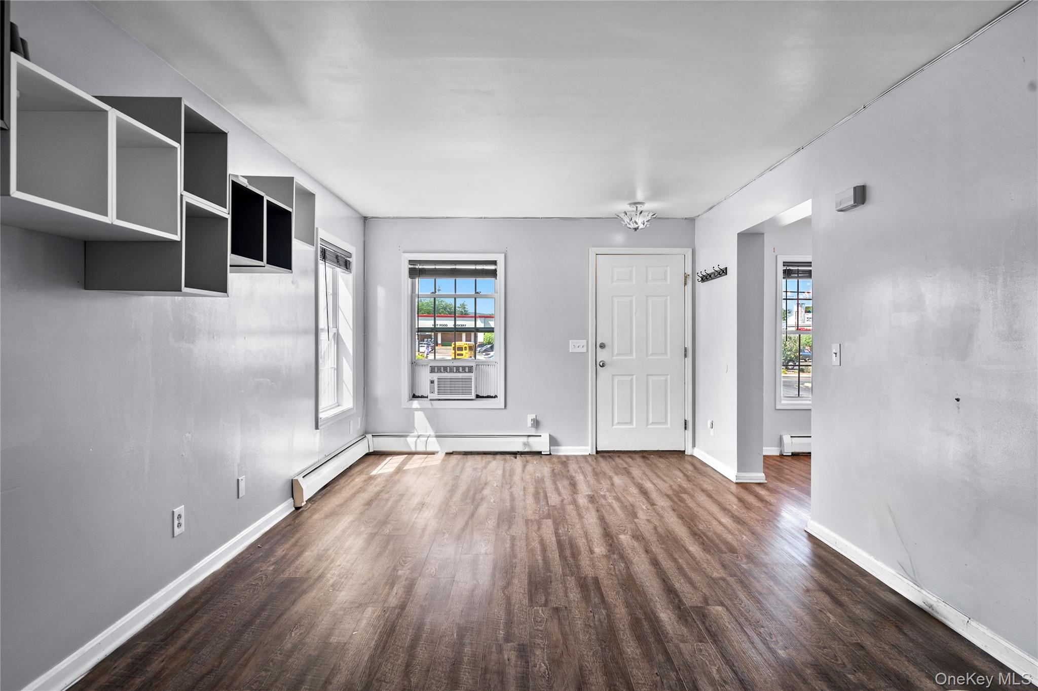 5 Welcher Avenue – For Sale photo 5
