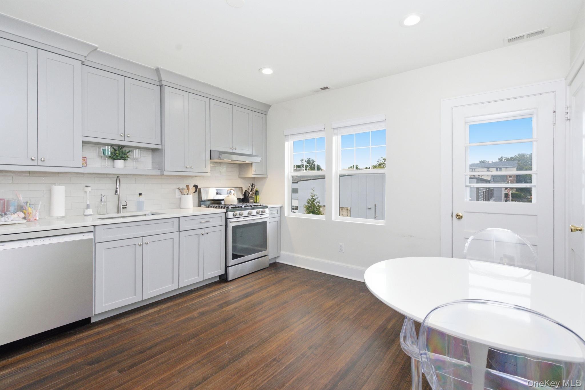 229 S Ridge Street – For Rent