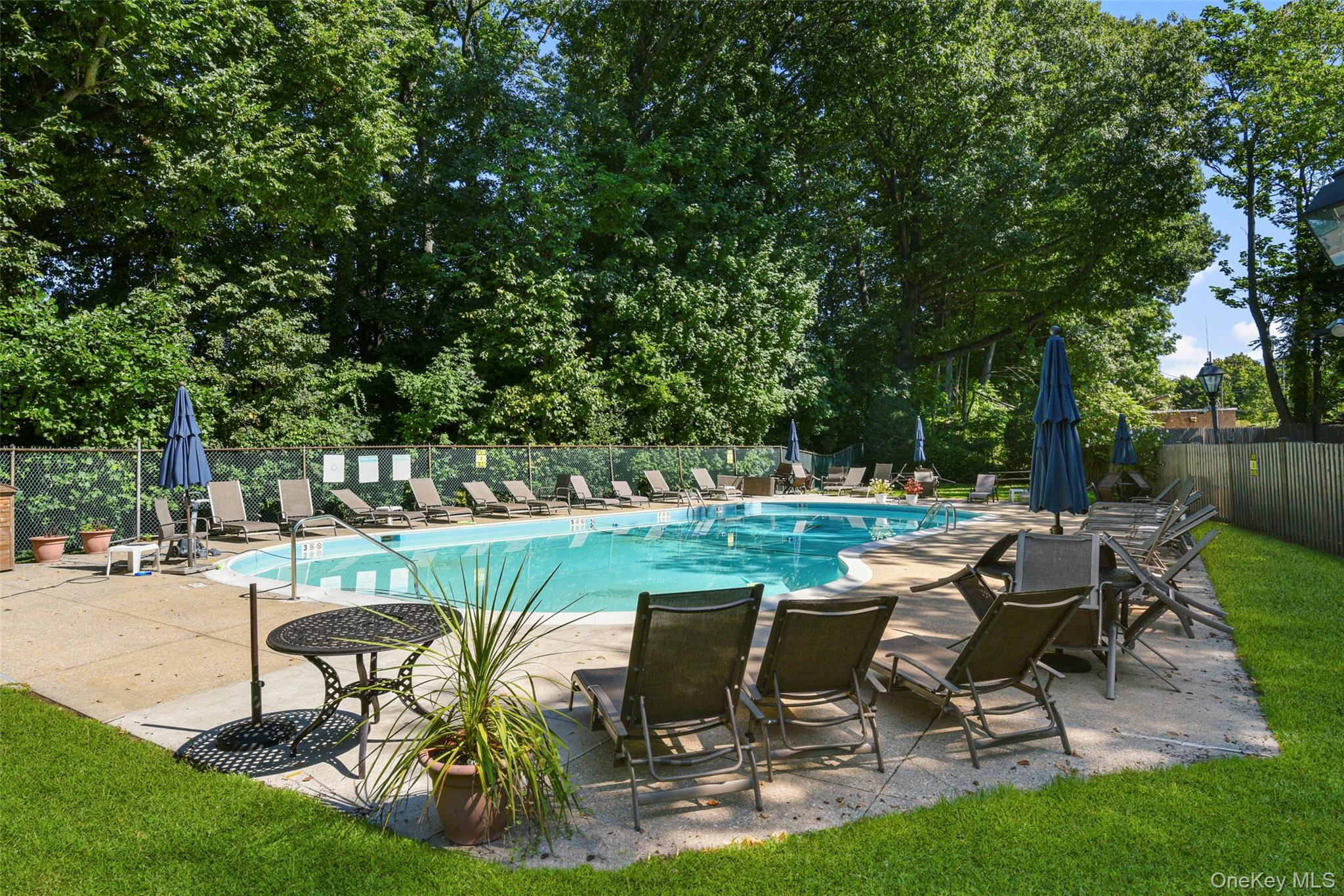 1 Consulate Drive, Unit 3-F photo 16