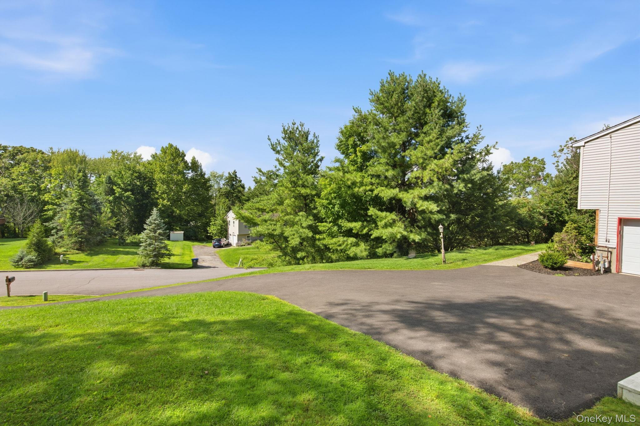 17 Old Hemlock Drive – For Sale photo 39