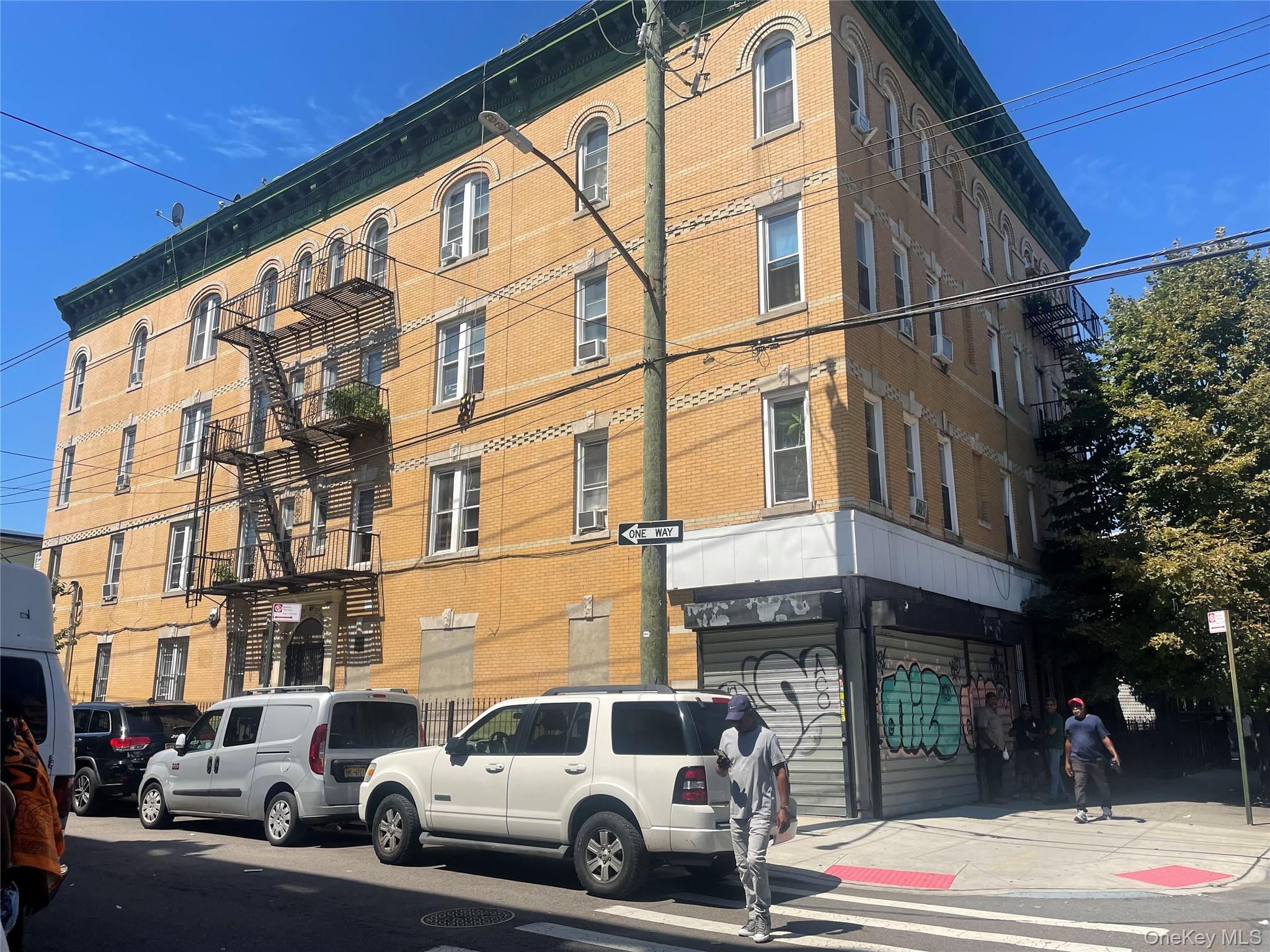 380 Crescent Street – For Sale