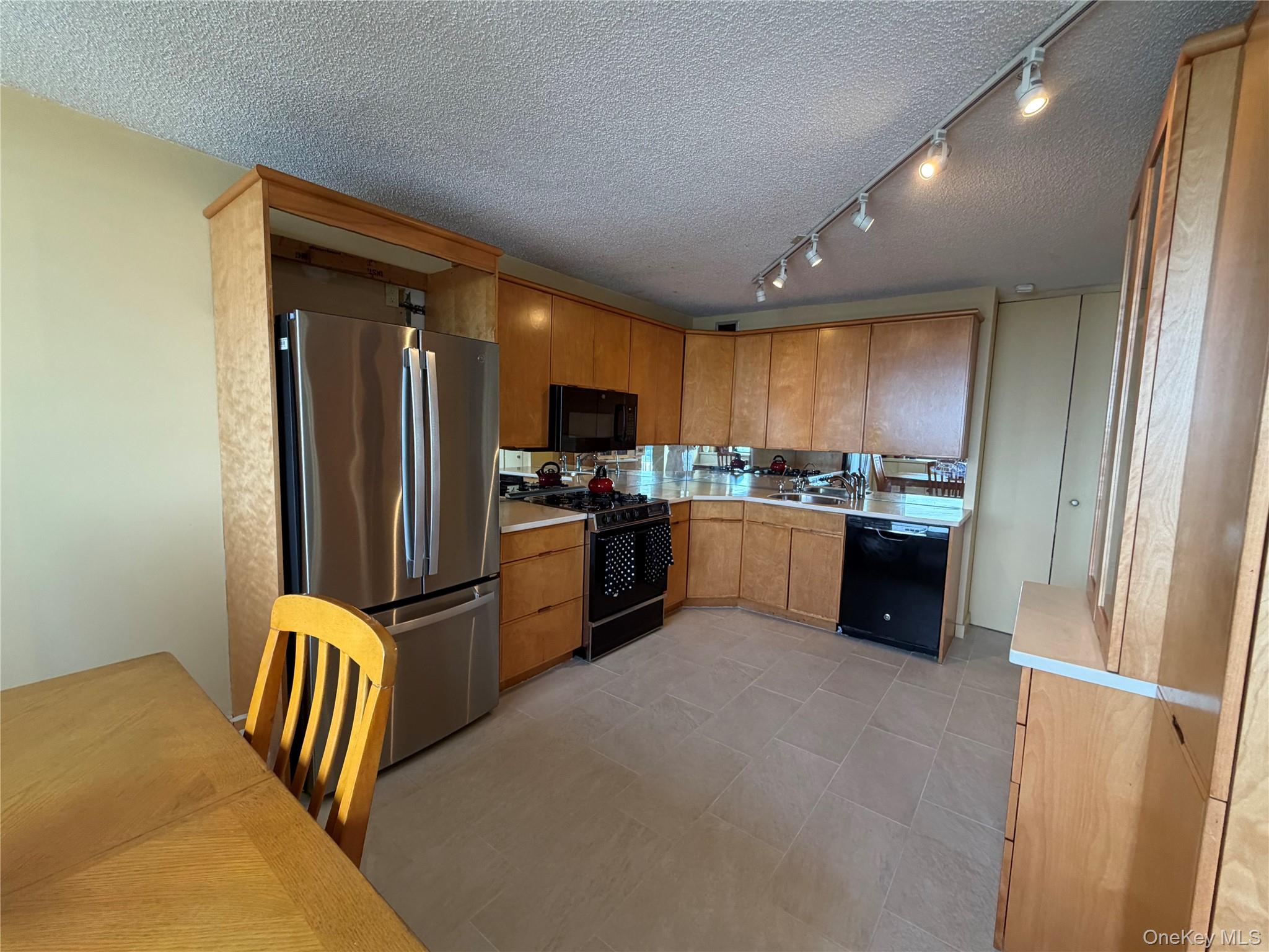 1 Bay Club Drive, Unit 16H photo 12