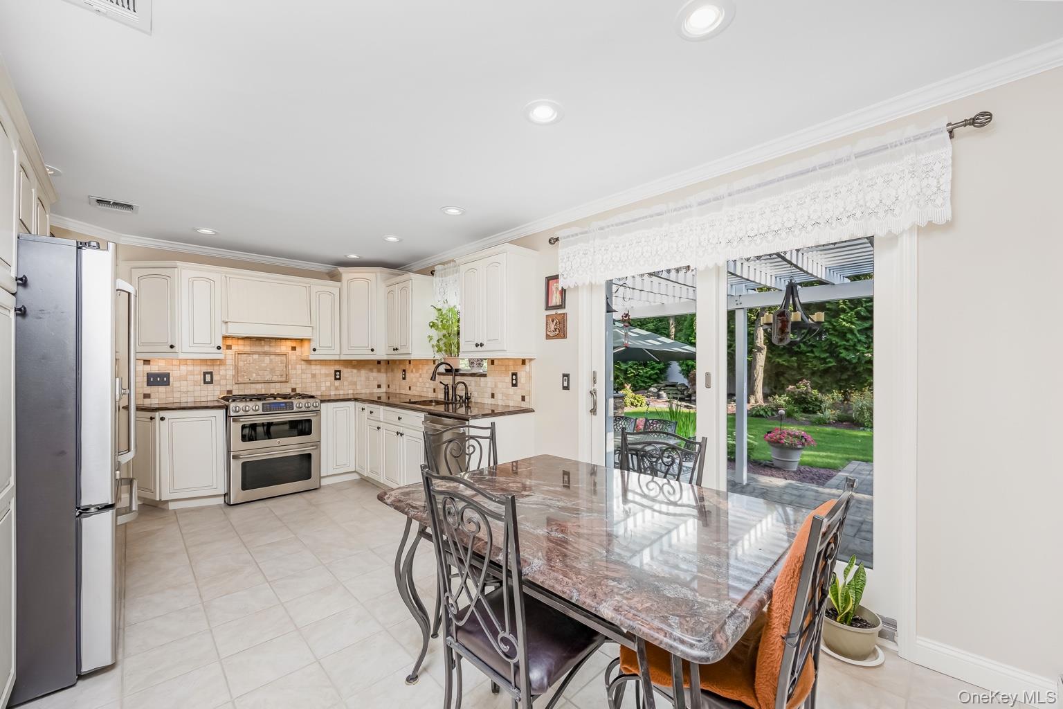 4 Vera Court – For Sale photo 9