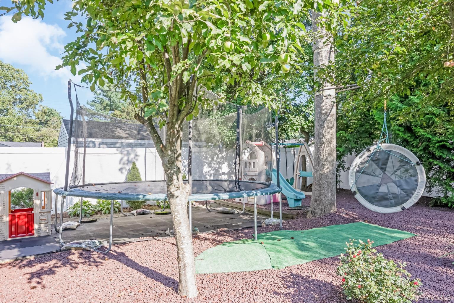 4 Vera Court – For Sale photo 37