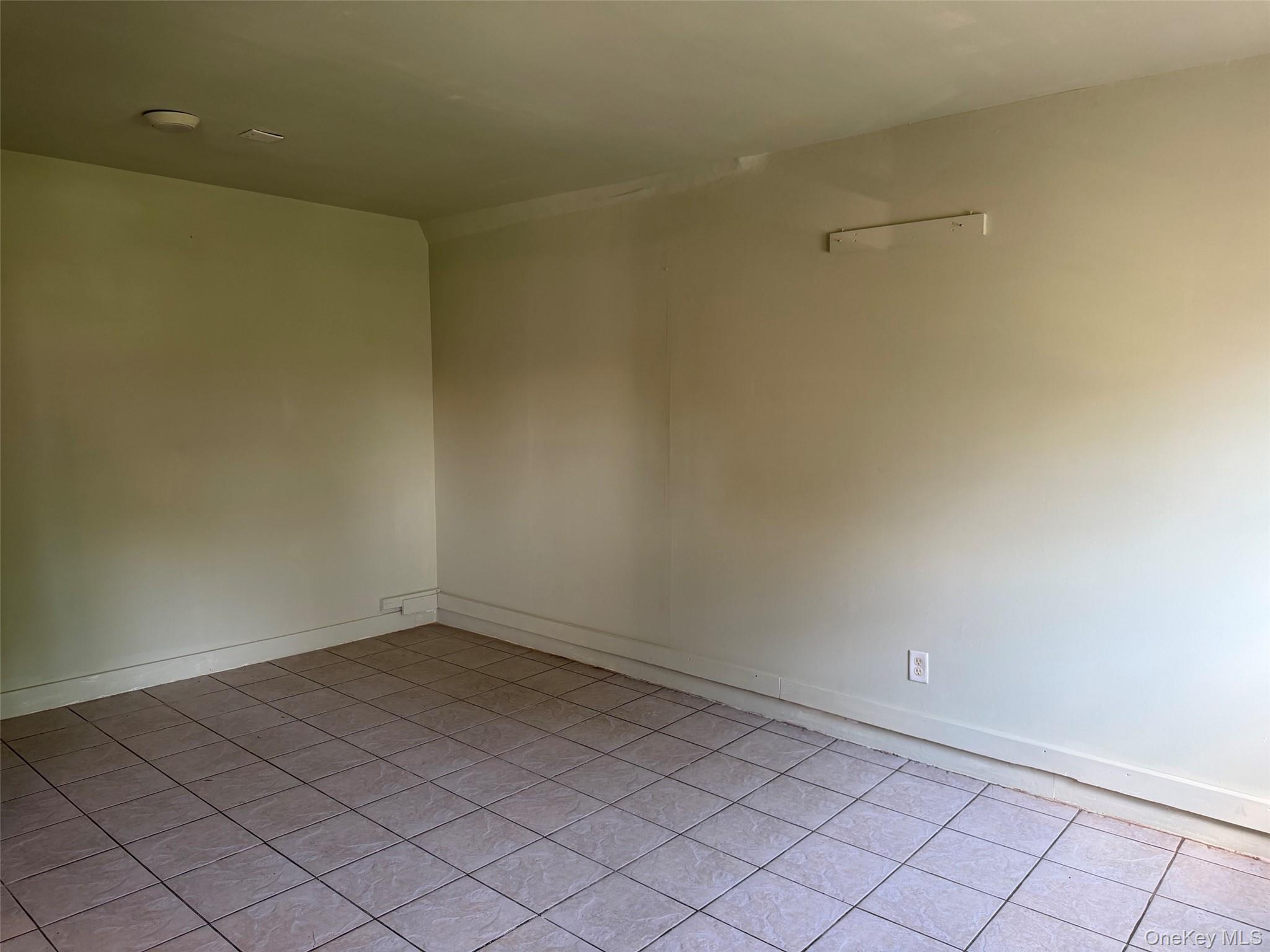 2624 Carmel Avenue – For Rent photo 8